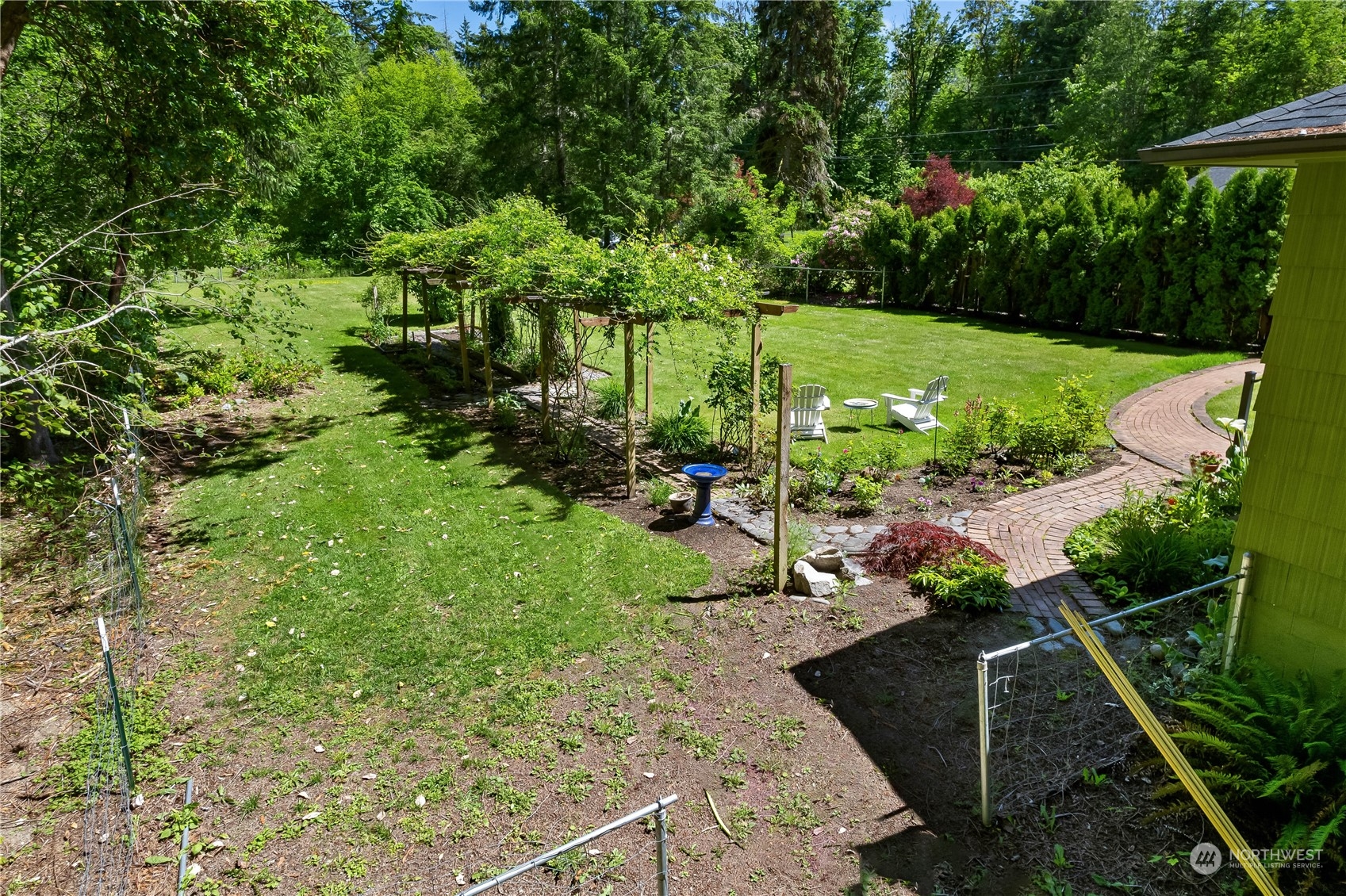 6131 Woodard Bay Road NE