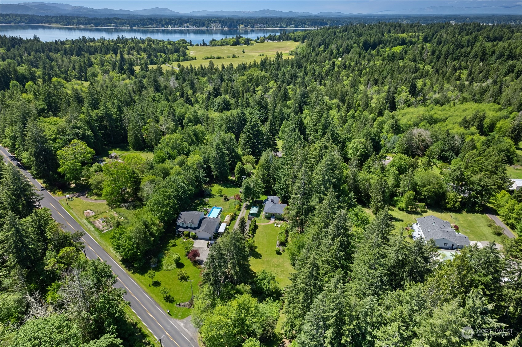 6131 Woodard Bay Road NE