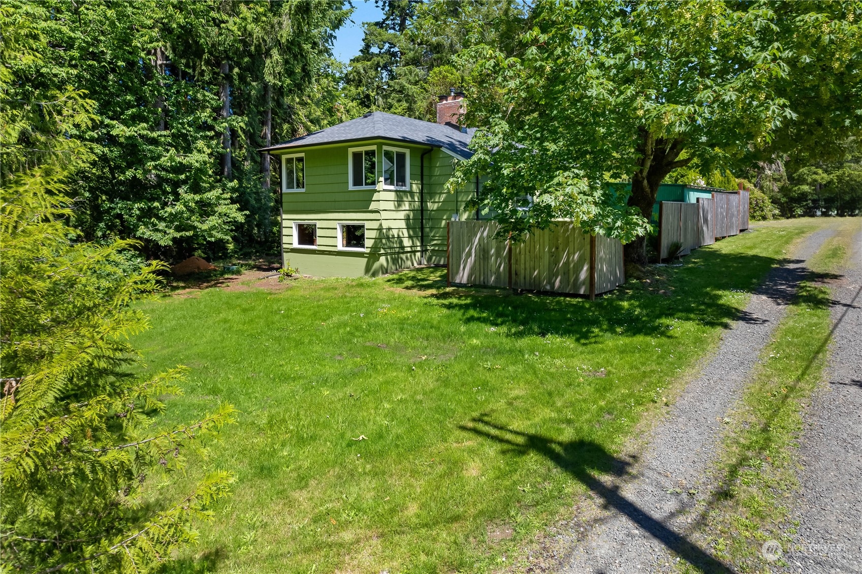 6131 Woodard Bay Road NE