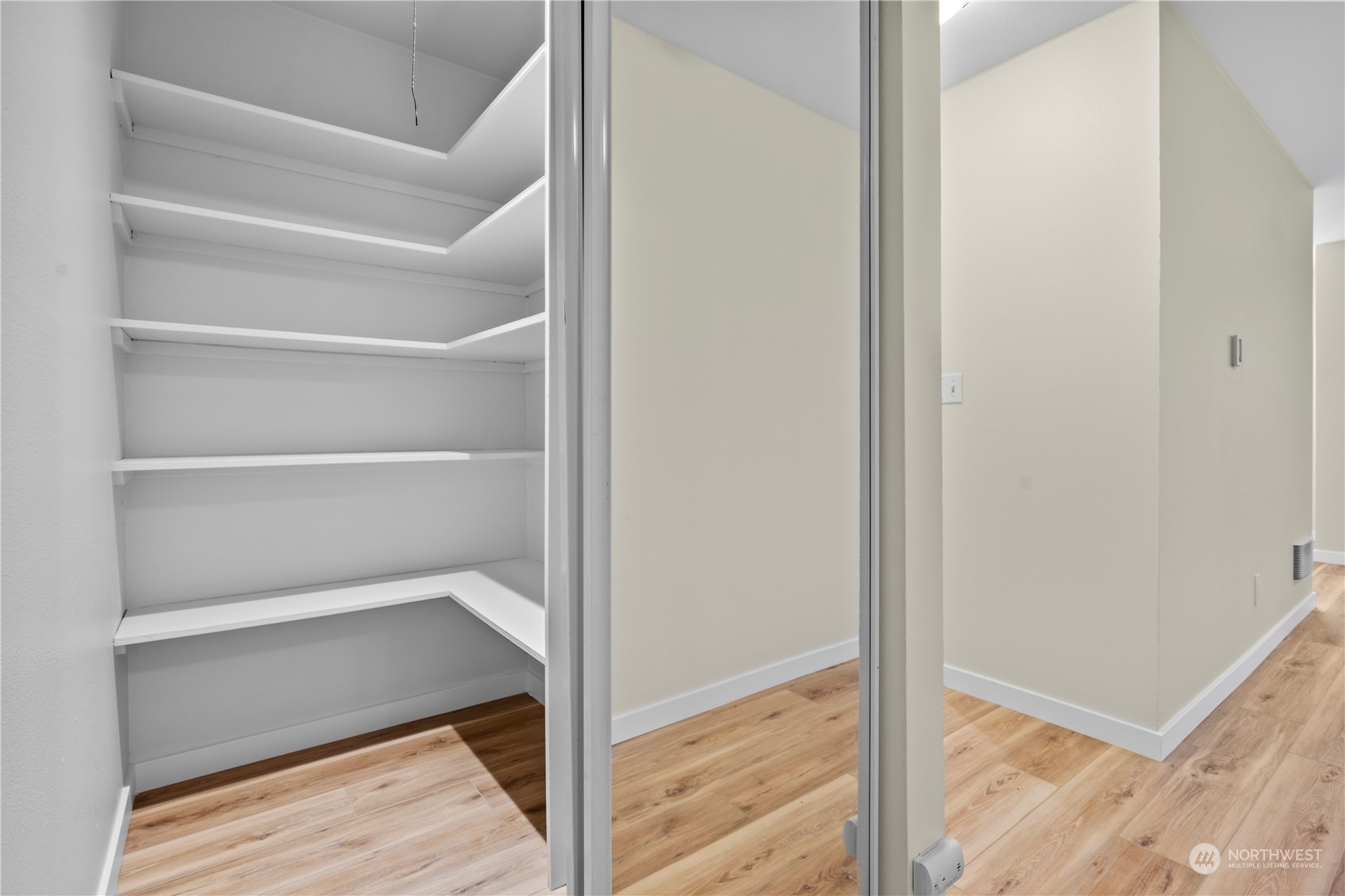 18900 8th Avenue NW #222, -3042 Unit: 222