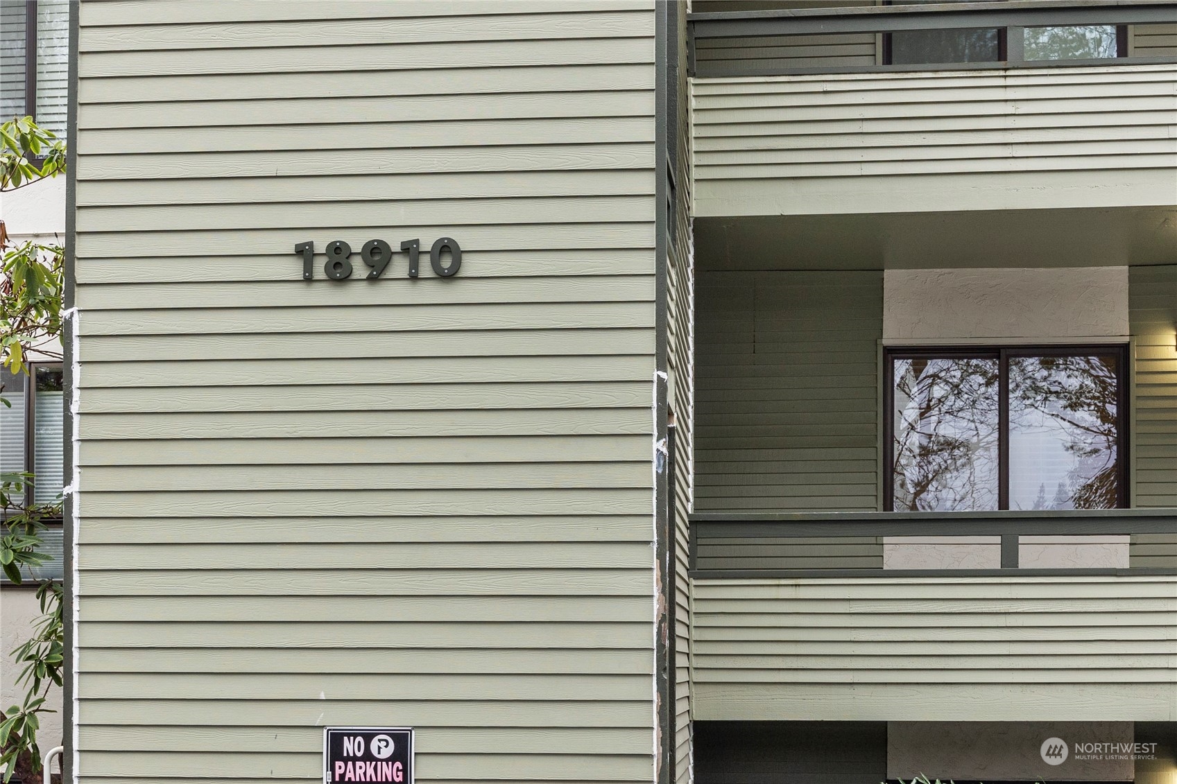 18900 8th Avenue NW #222, -3042 Unit: 222