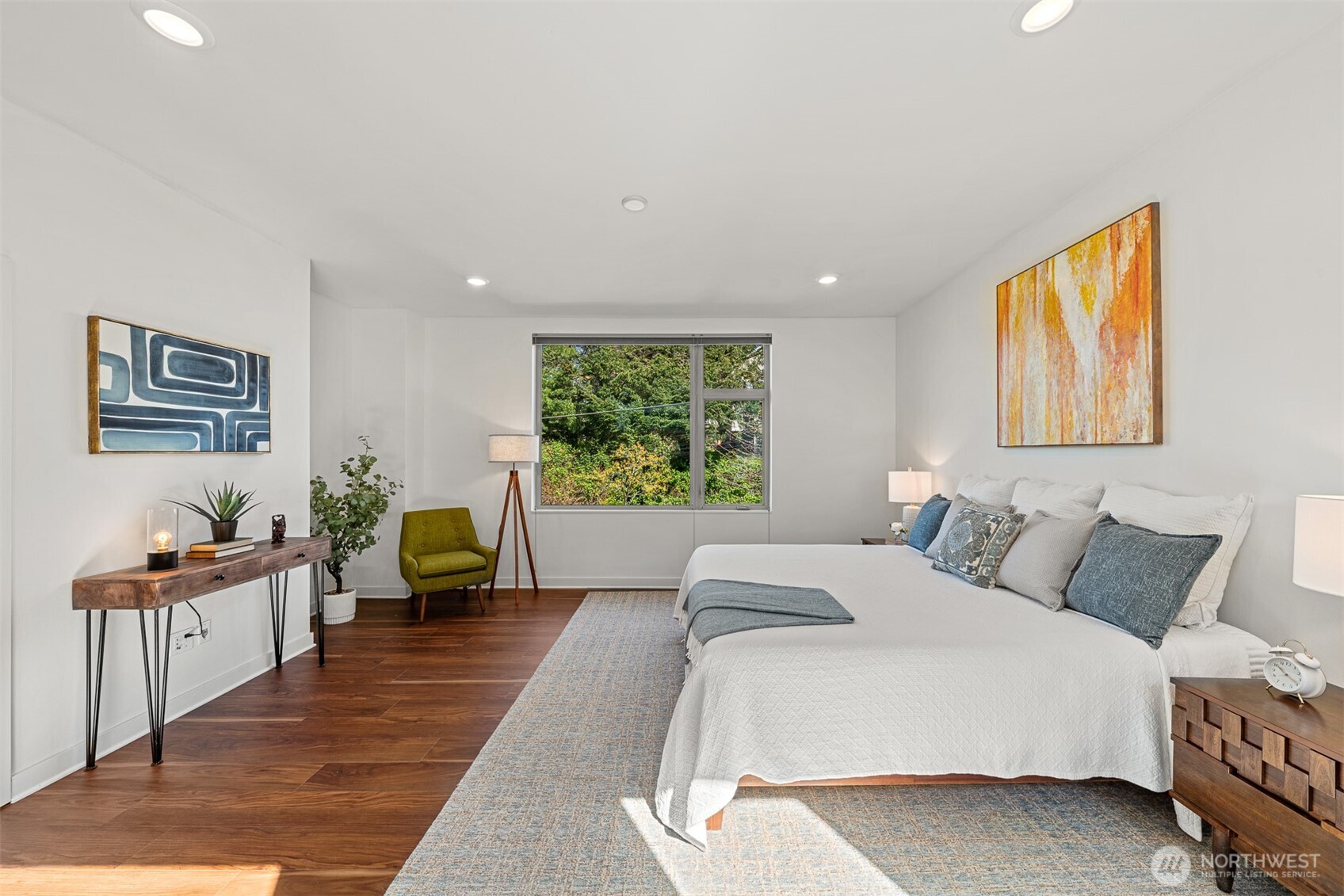 3253 McClintock Avenue S