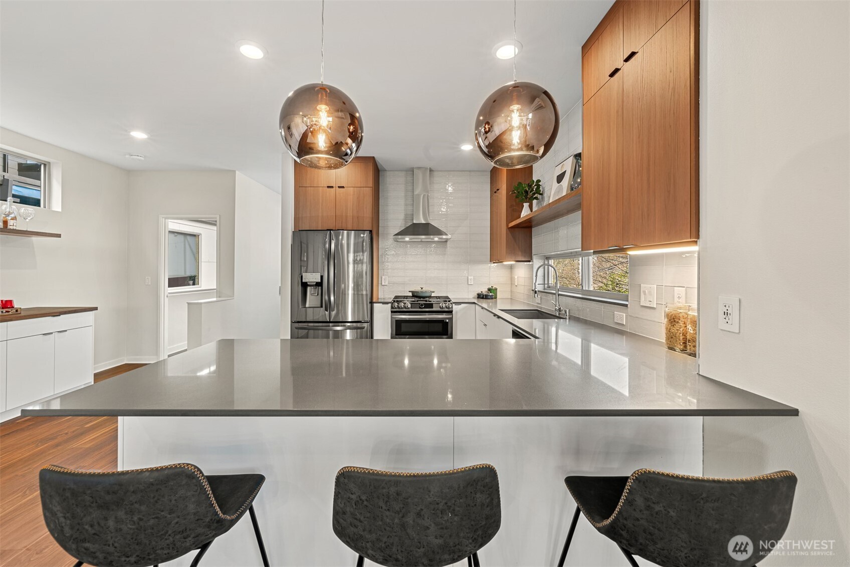 3253 McClintock Avenue S