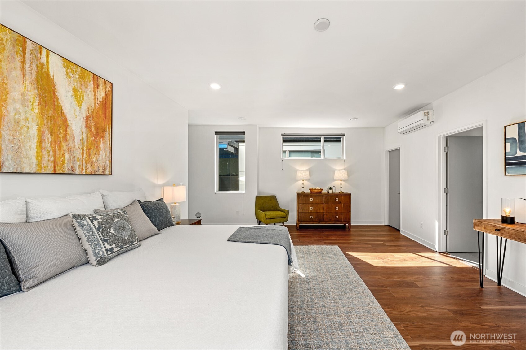 3253 McClintock Avenue S