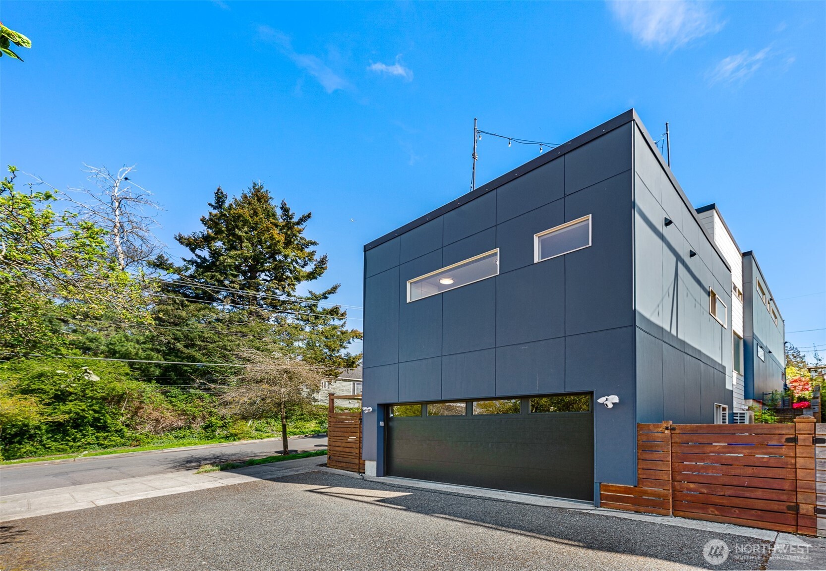 3253 McClintock Avenue S