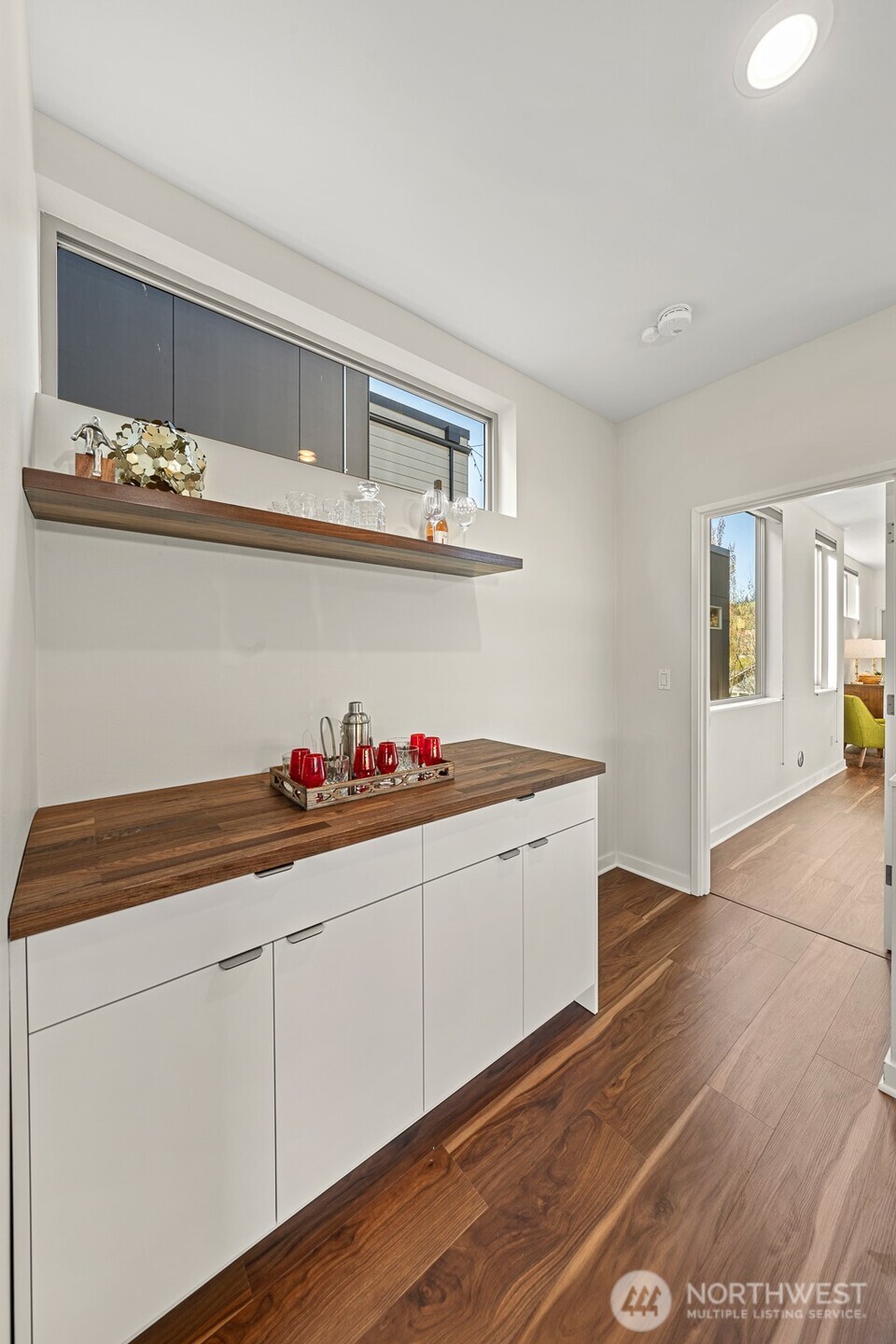 3253 McClintock Avenue S