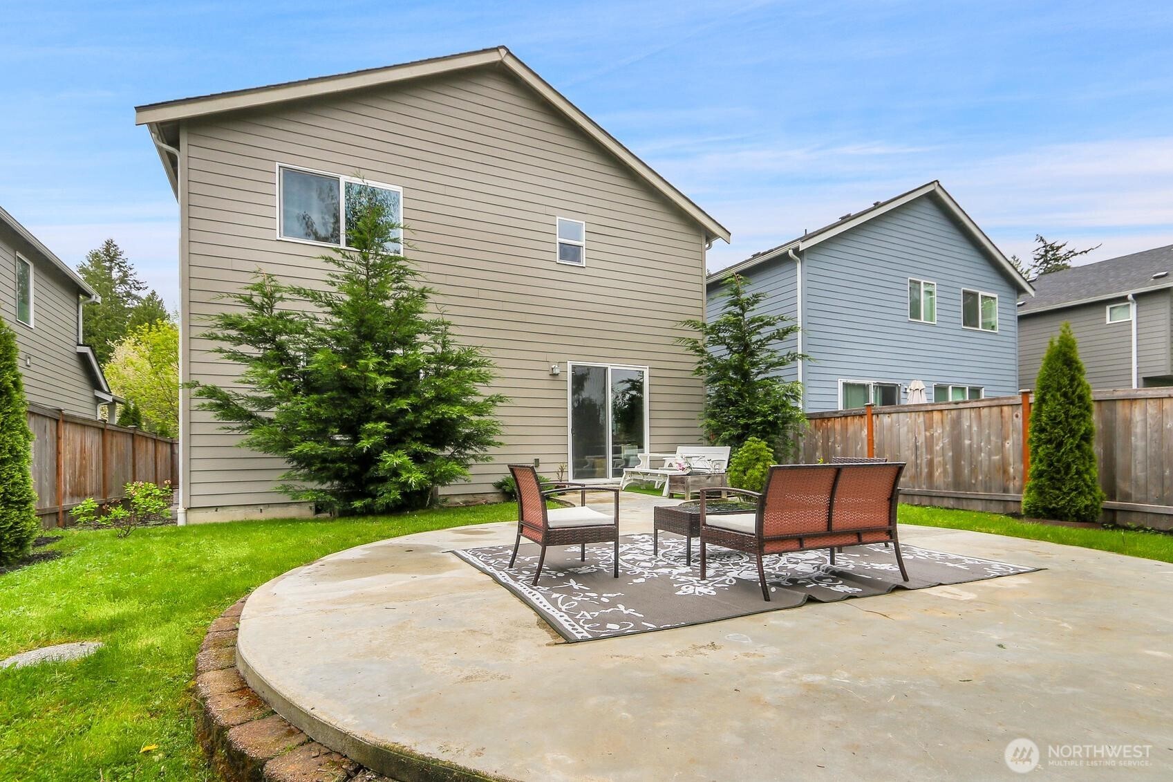 5608 95th Place NE