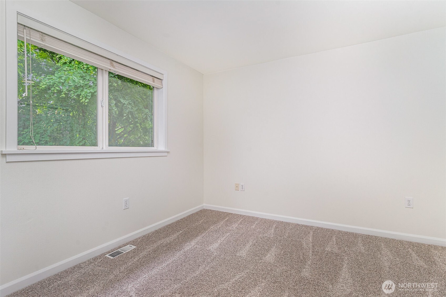 2829 Prosch Avenue W