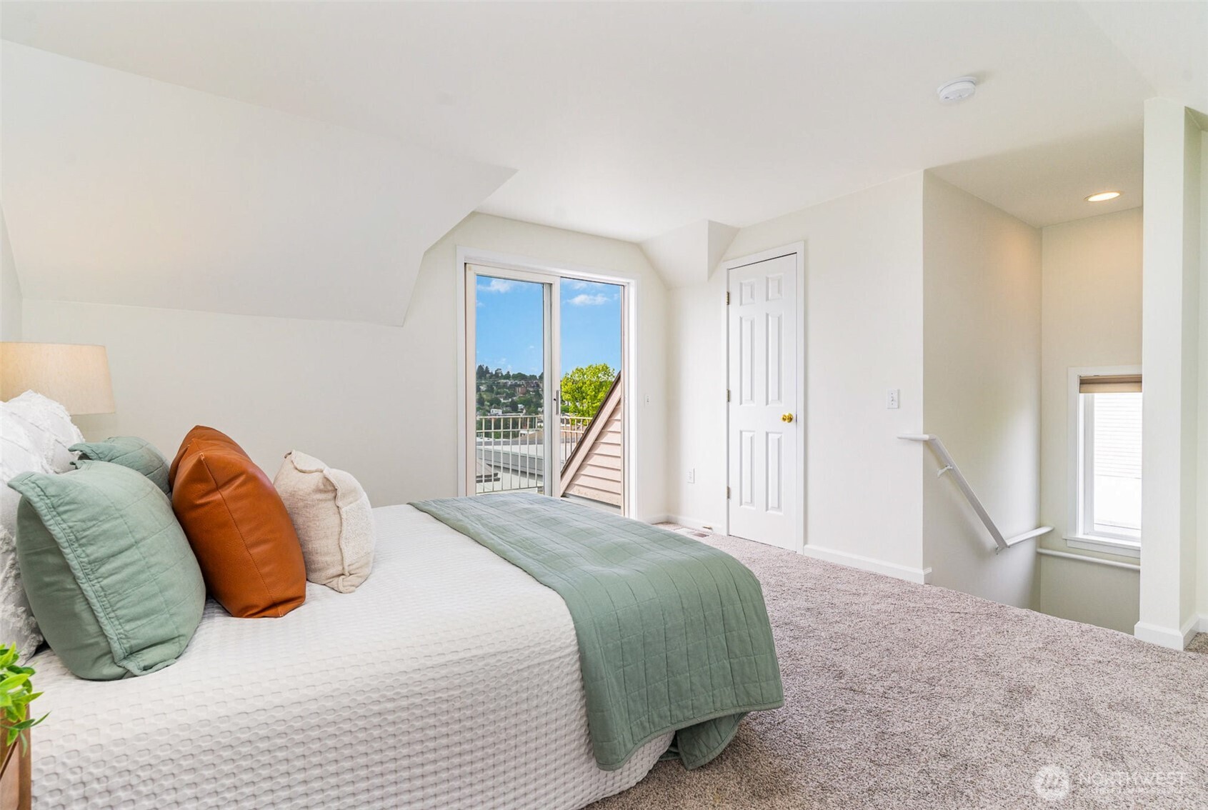 2829 Prosch Avenue W