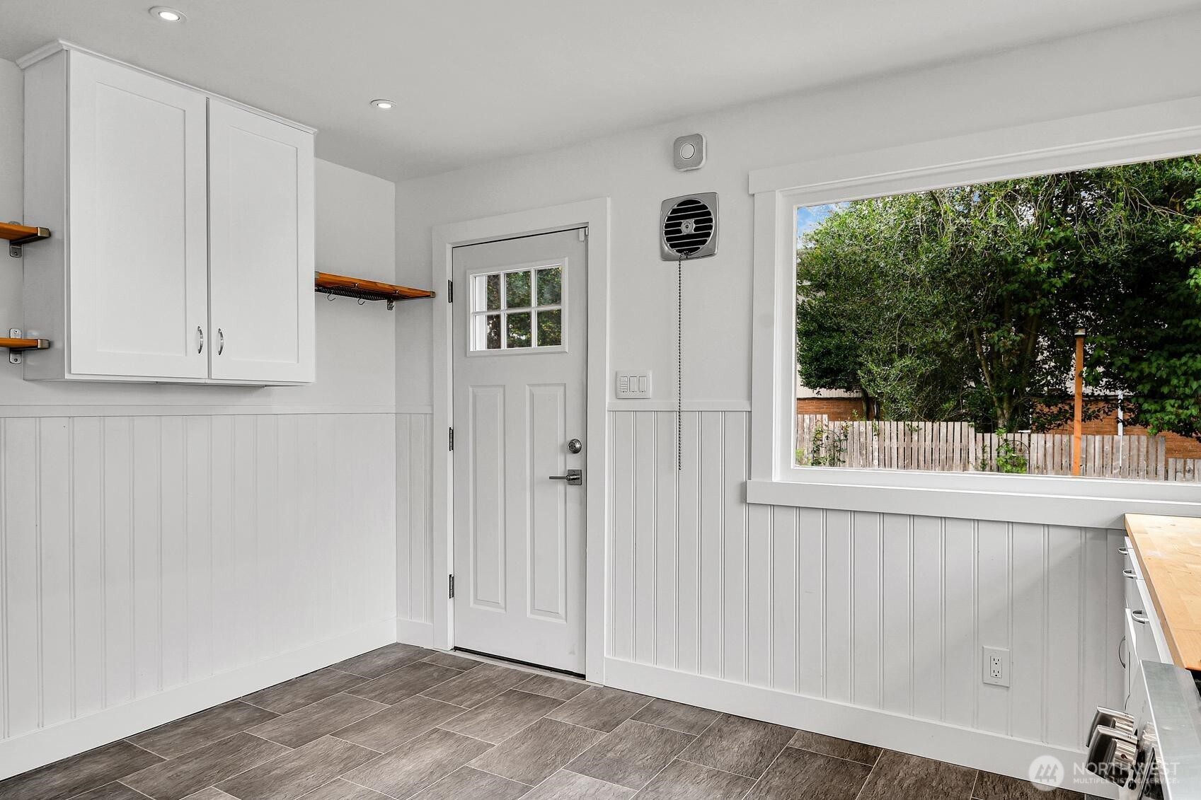3810 NE 155th Street