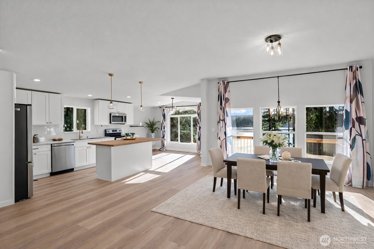 101 S Tulloch