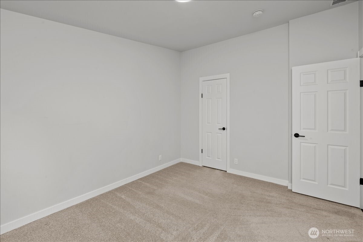 101 S Tulloch