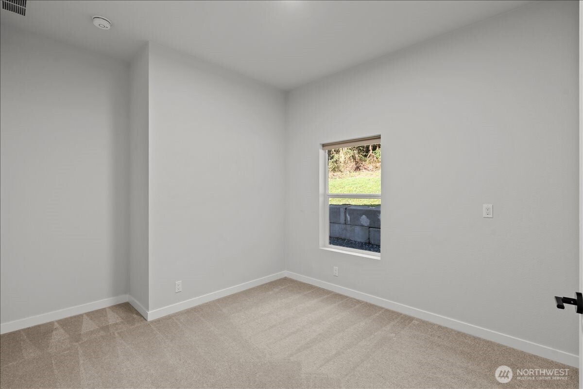 101 S Tulloch