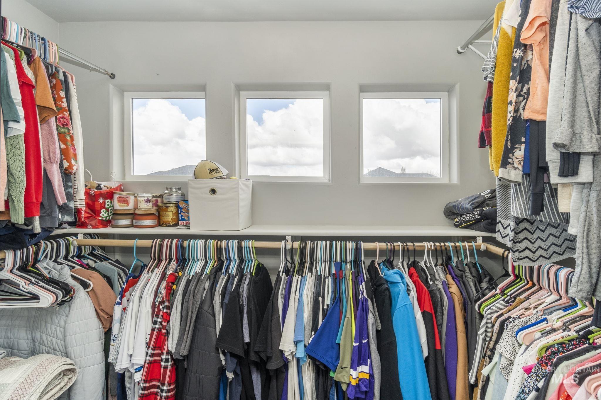 843 Lake Cleveland Street