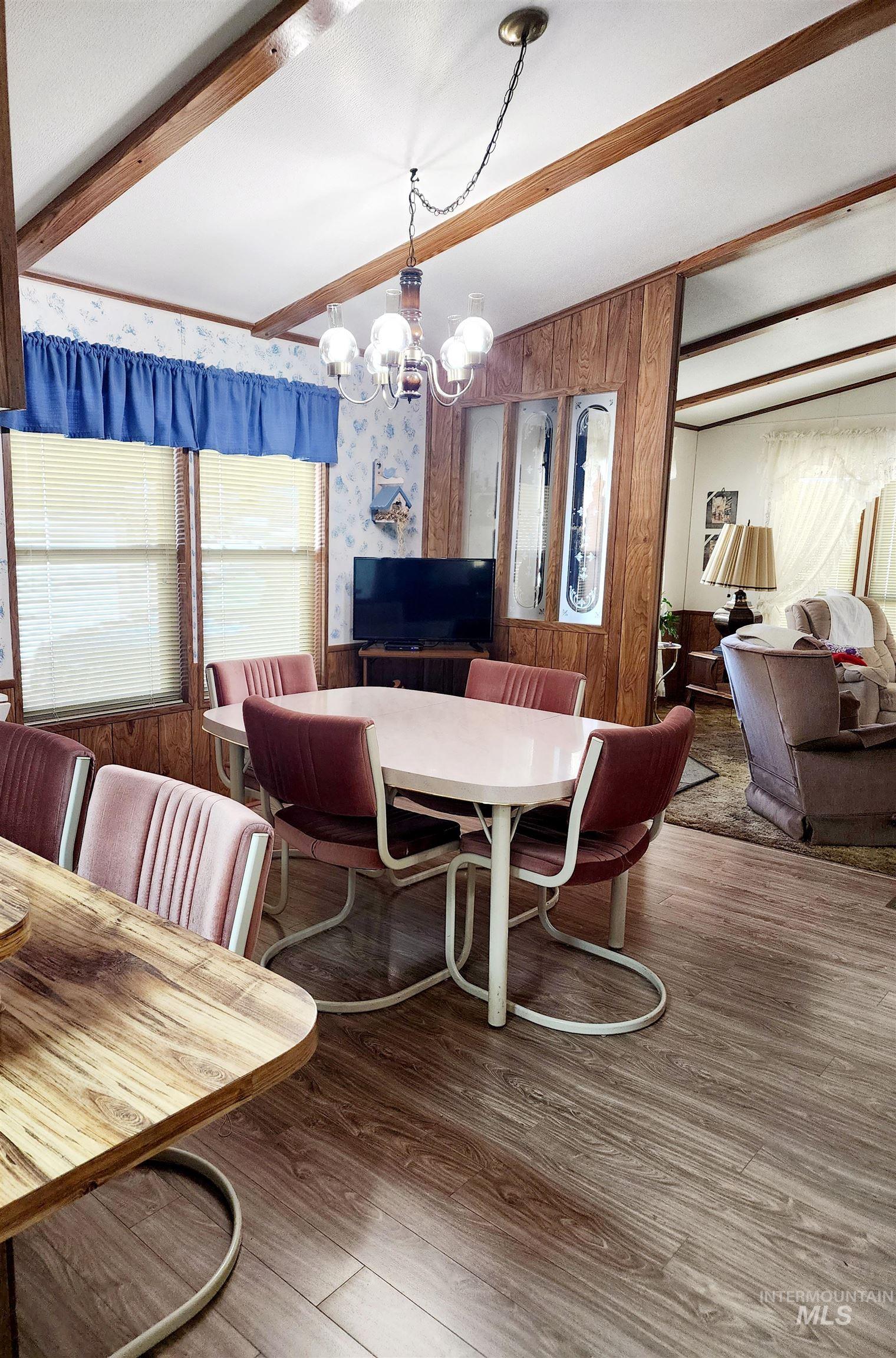 1414 Parke Ave. Unit: 72