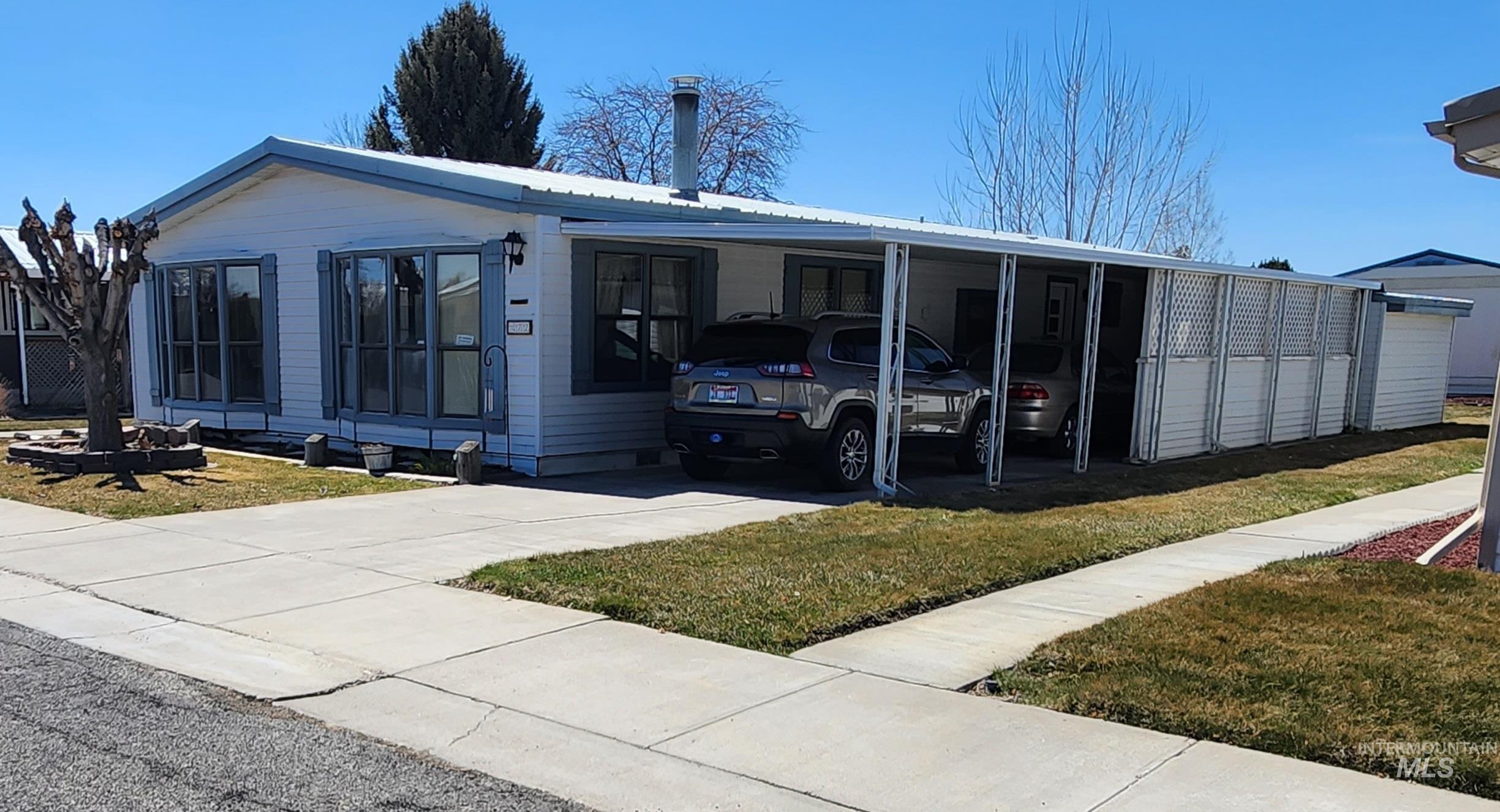 1414 Parke Ave. Unit: 72