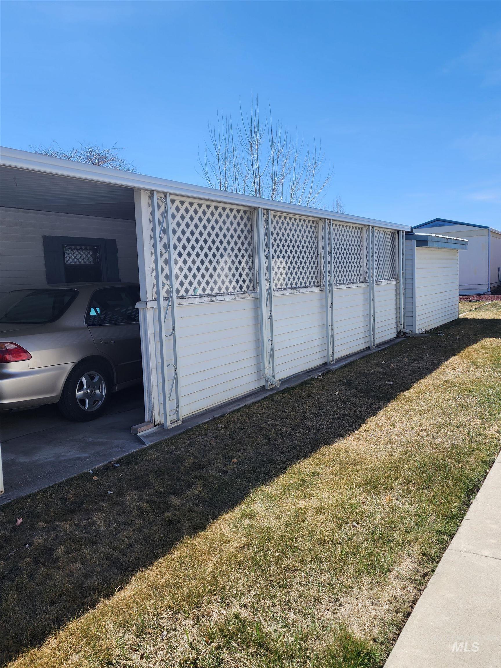 1414 Parke Ave. Unit: 72