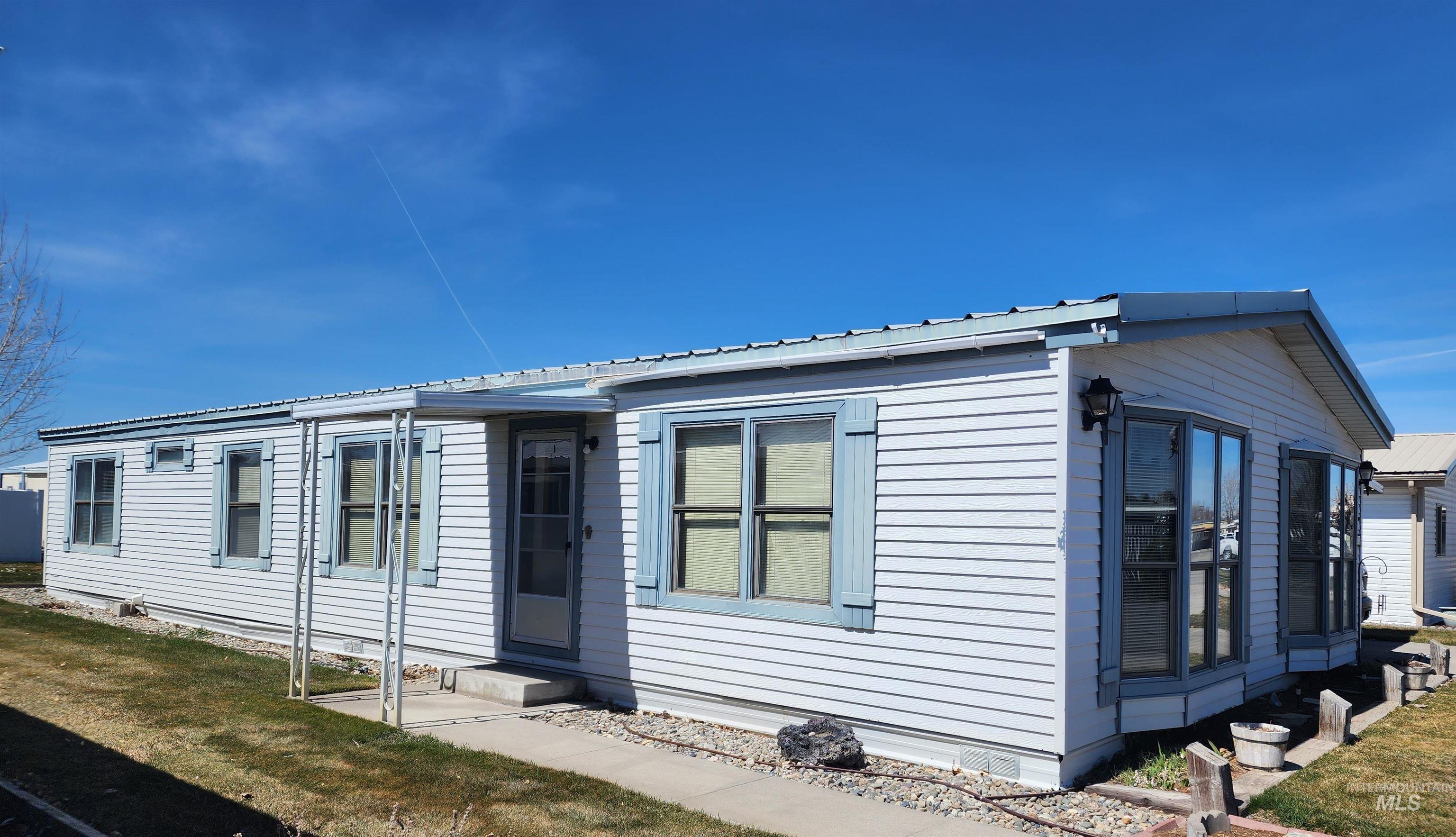 1414 Parke Ave. Unit: 72