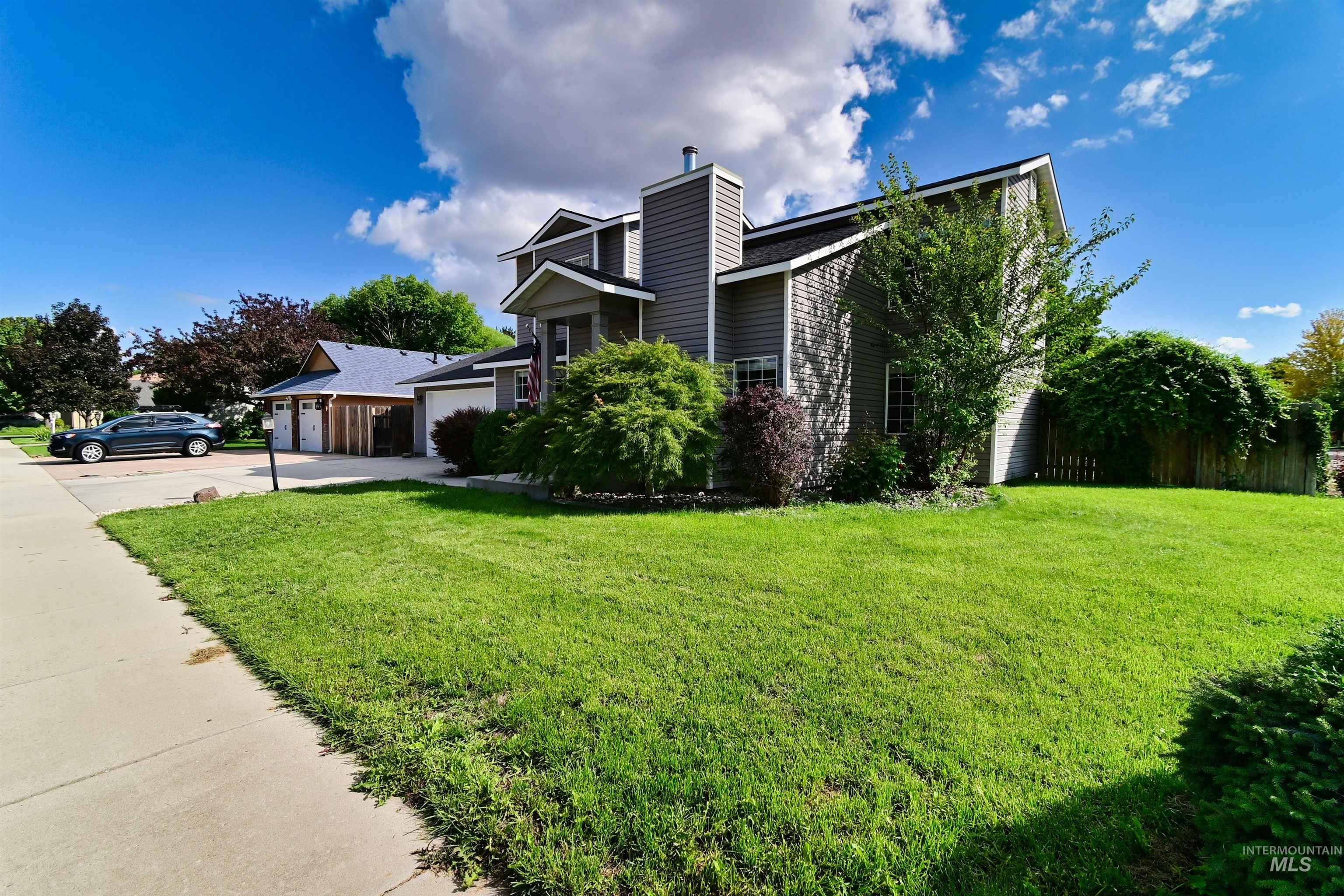 1741 E Lochmeadow St.