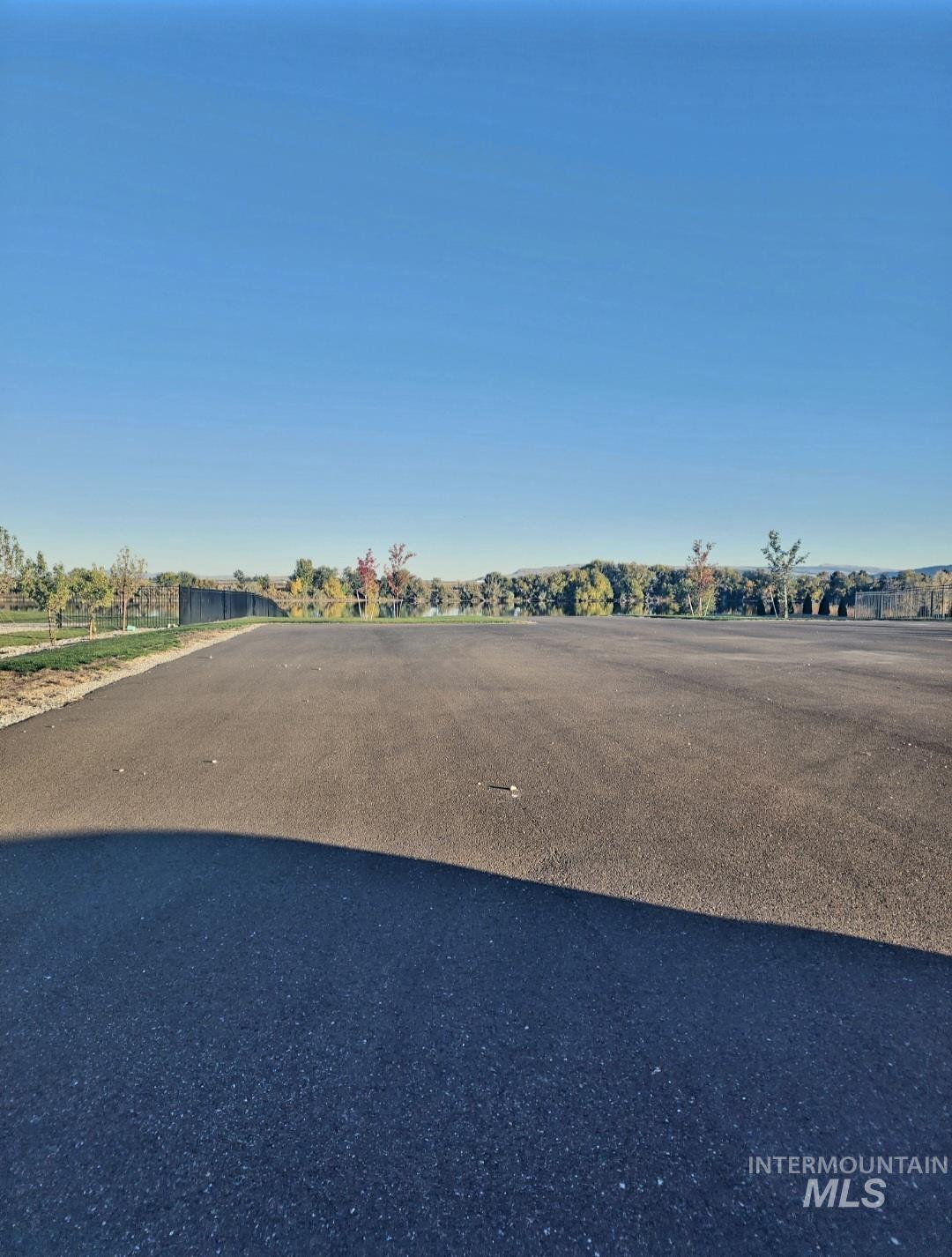 53 Skyline Dr