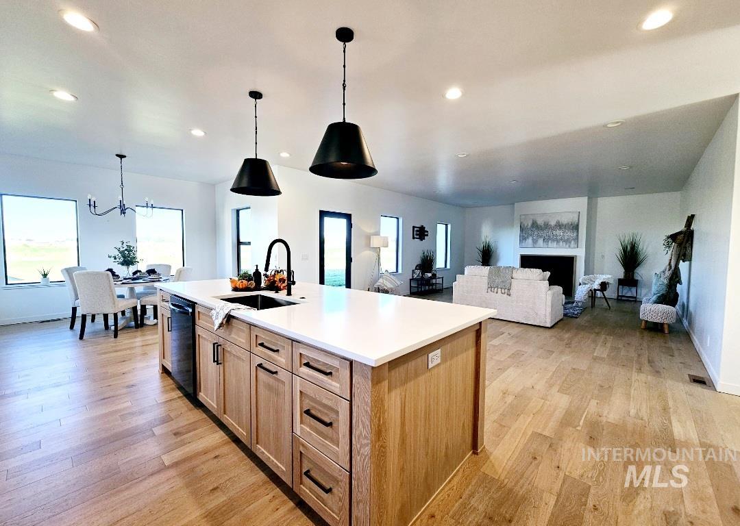 53 Skyline Dr