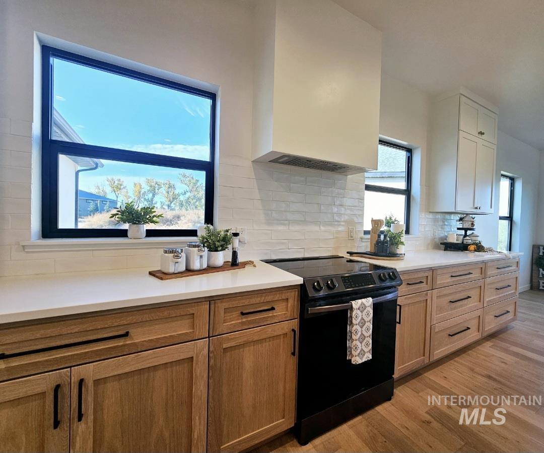 53 Skyline Dr