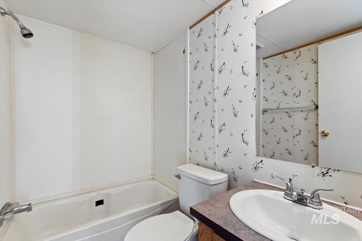 1254 Twin Villa Loop