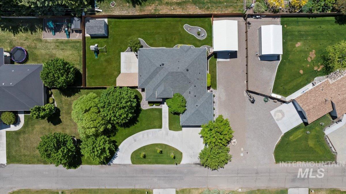 413 N Val Verde Dr