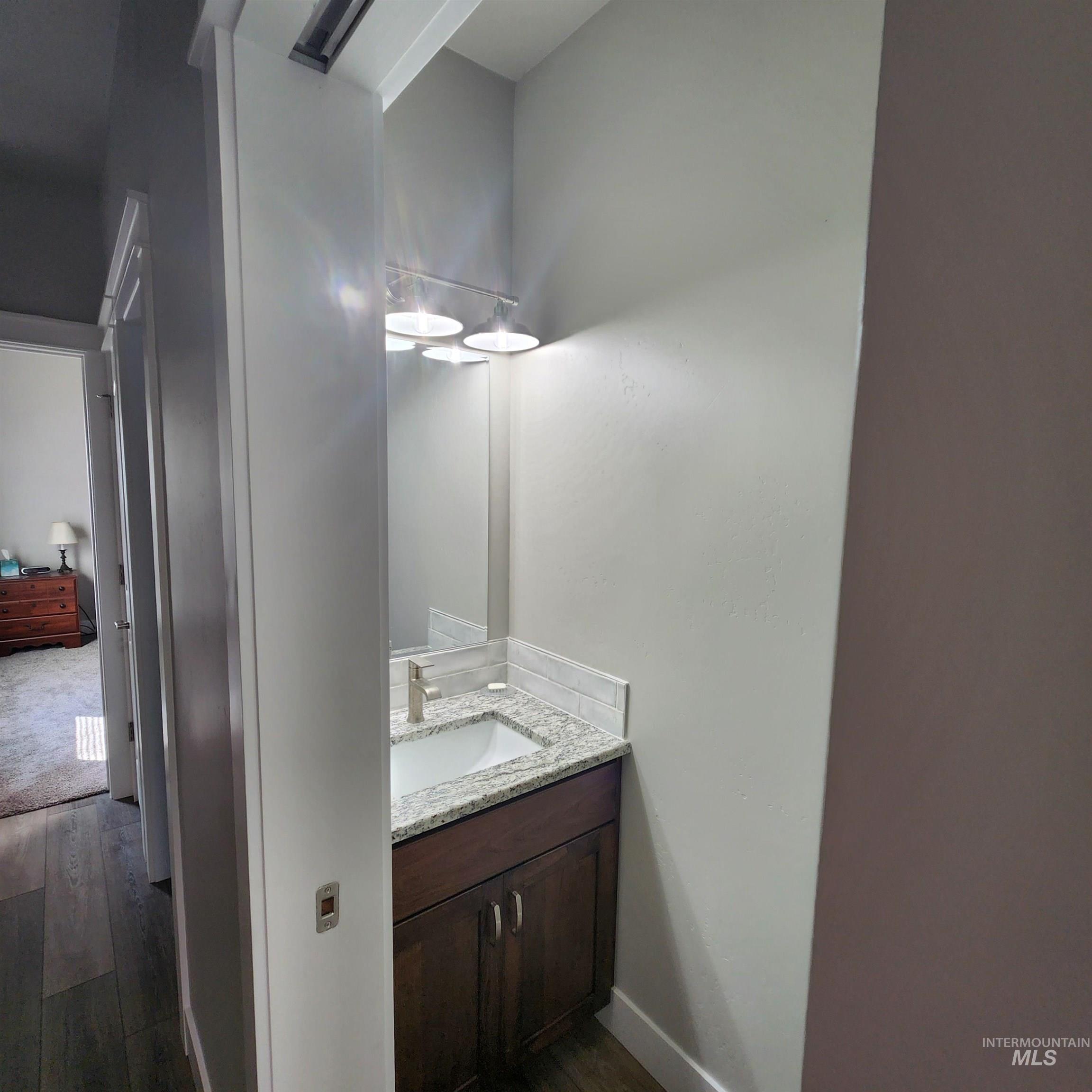 543 Lake Cleveland Street