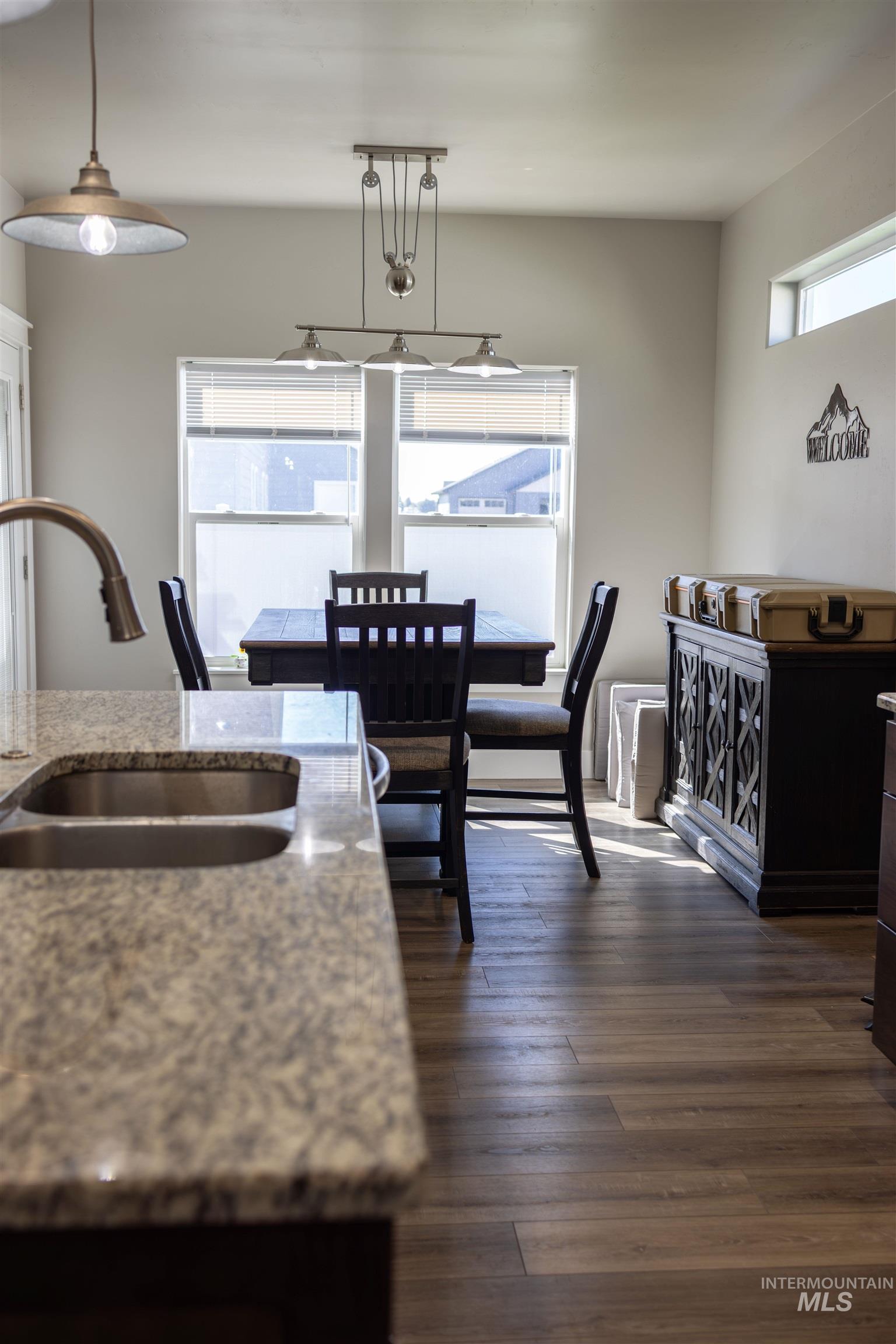 543 Lake Cleveland Street