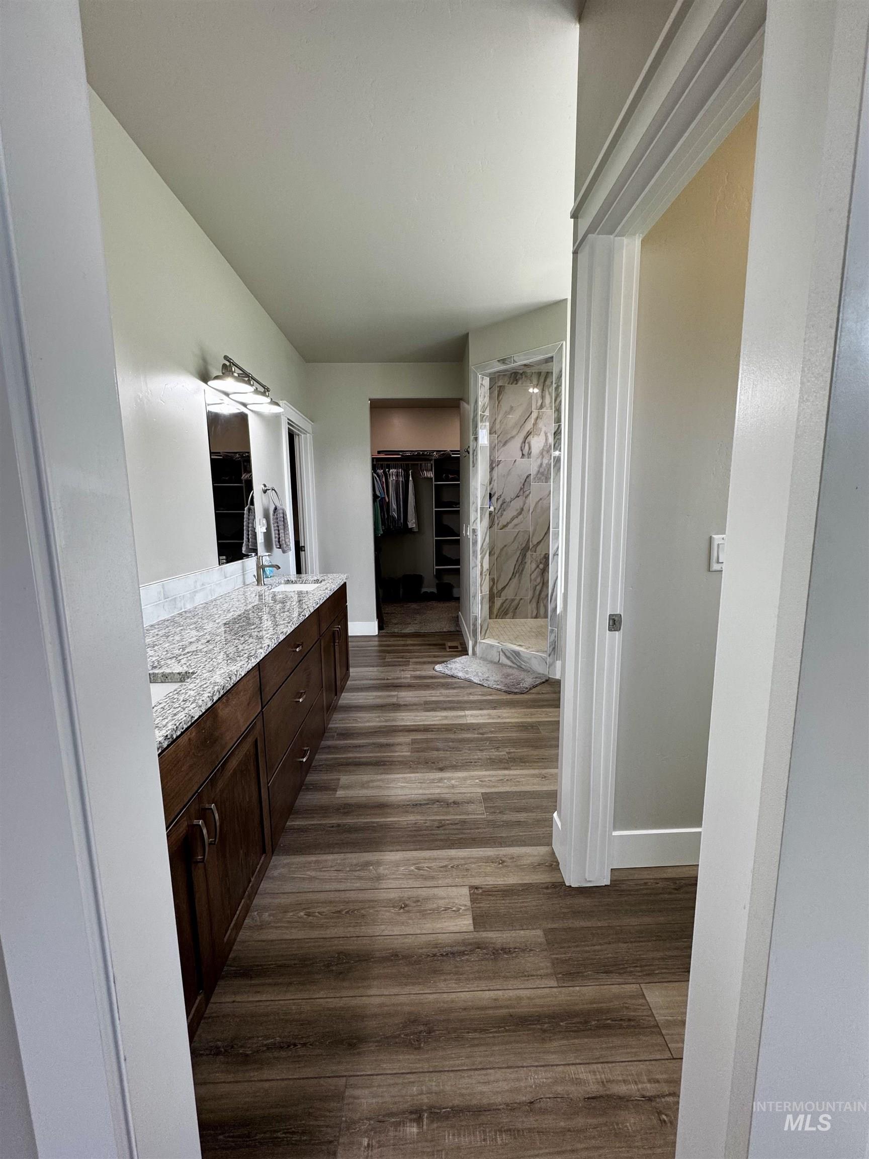 543 Lake Cleveland Street