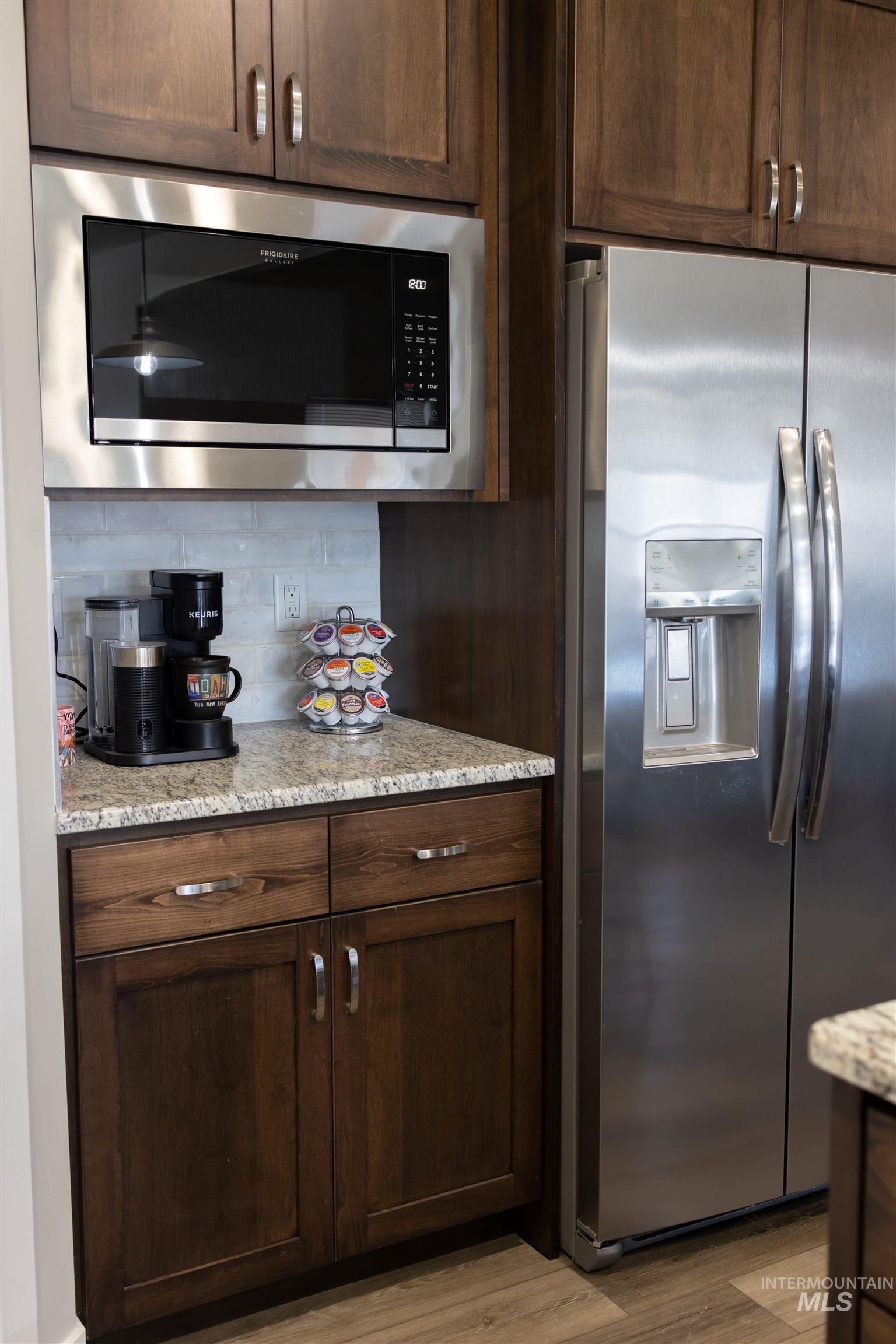 543 Lake Cleveland Street