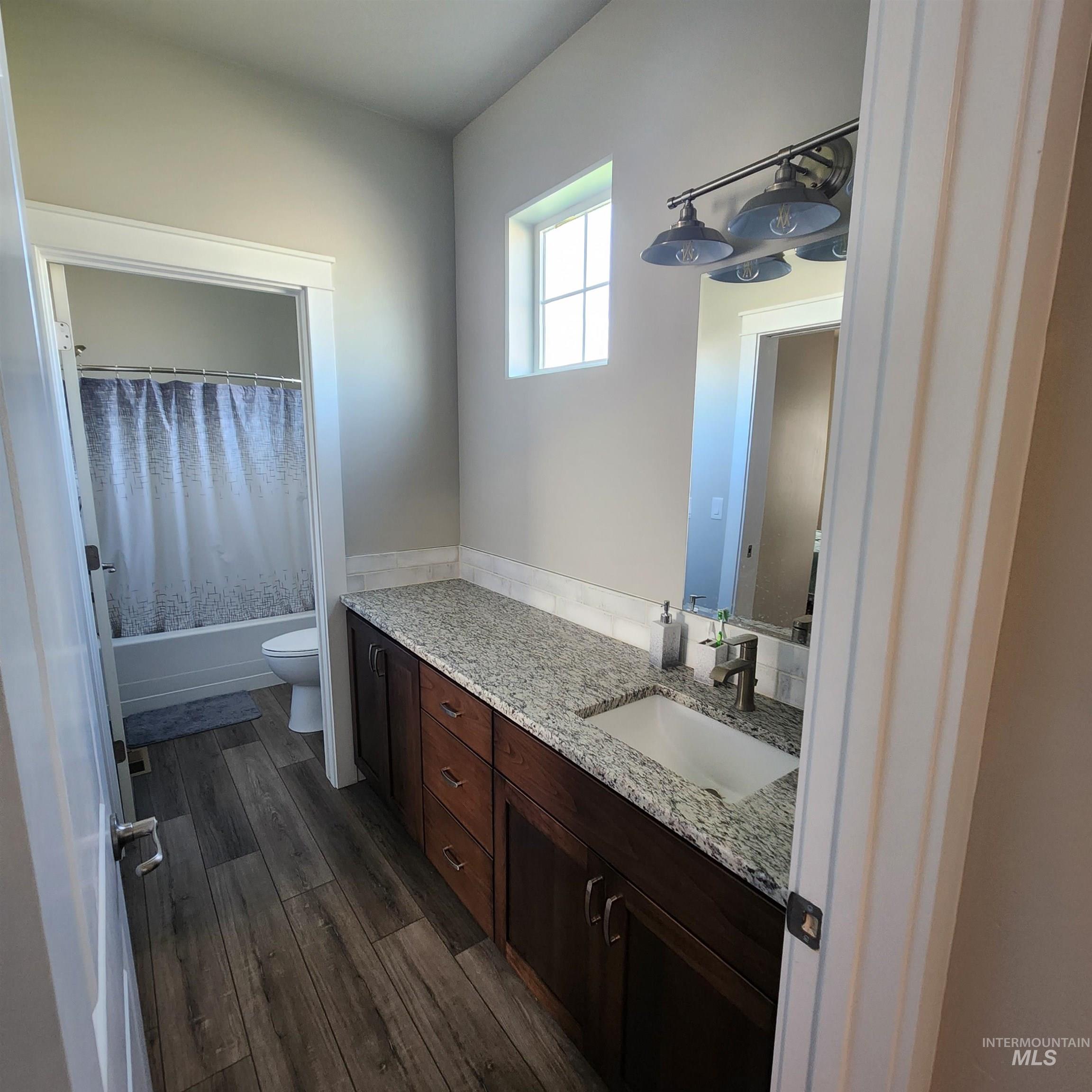 543 Lake Cleveland Street