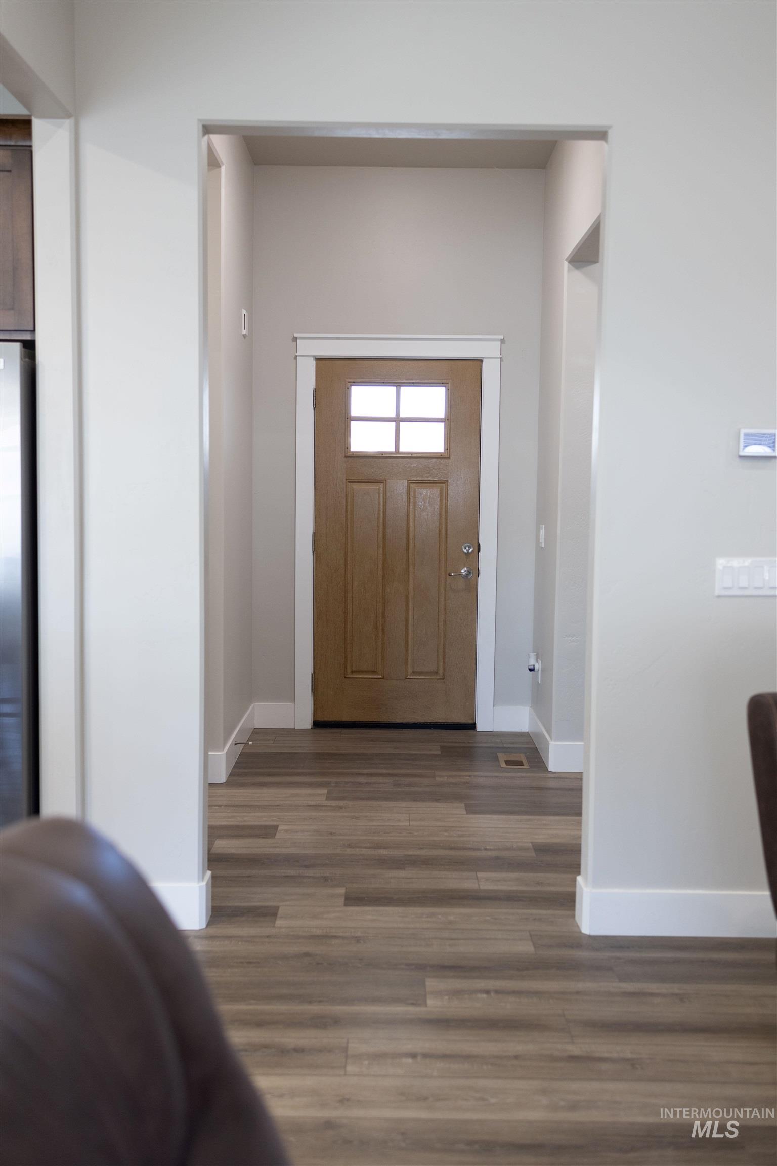 543 Lake Cleveland Street