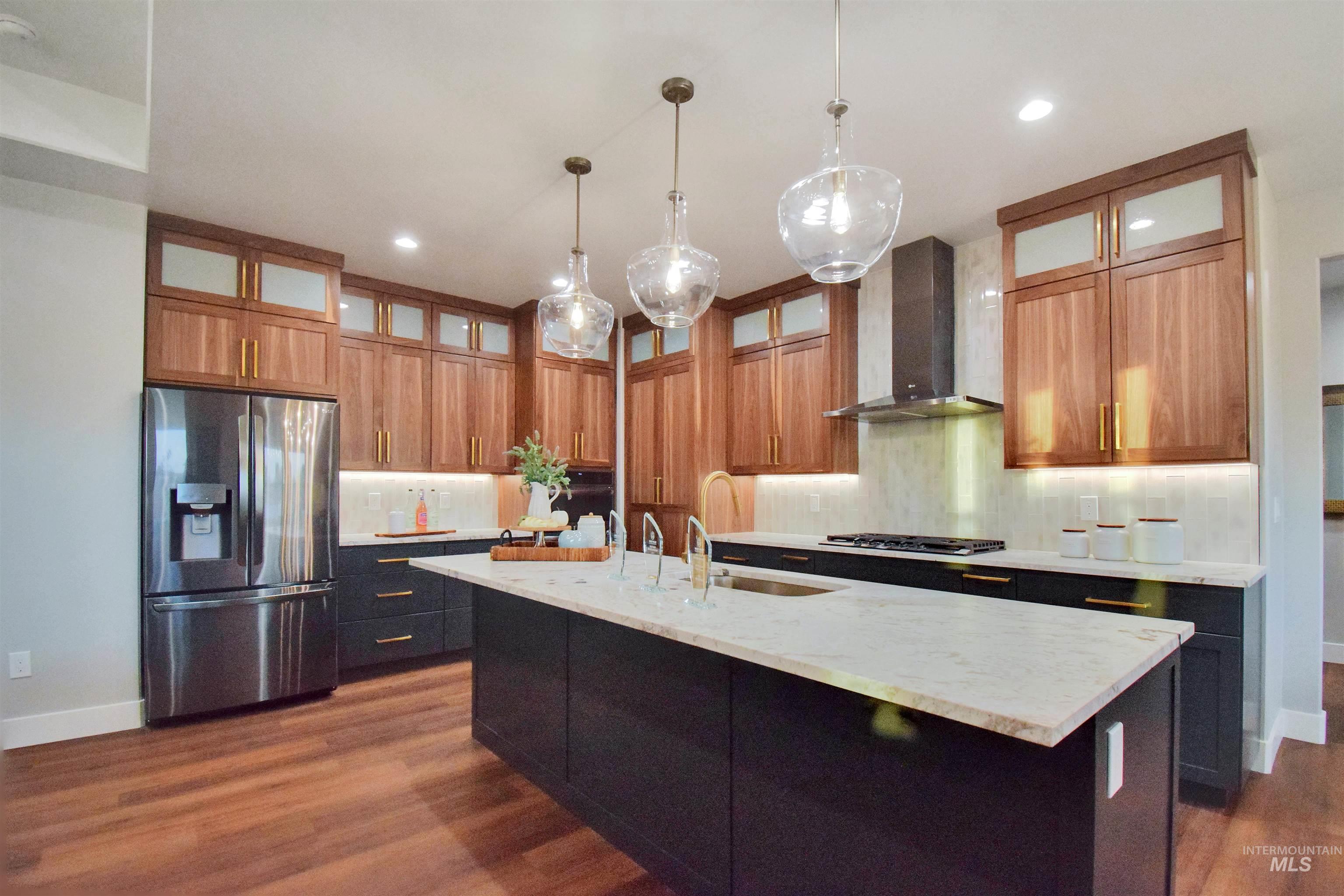 551 Clearsprings