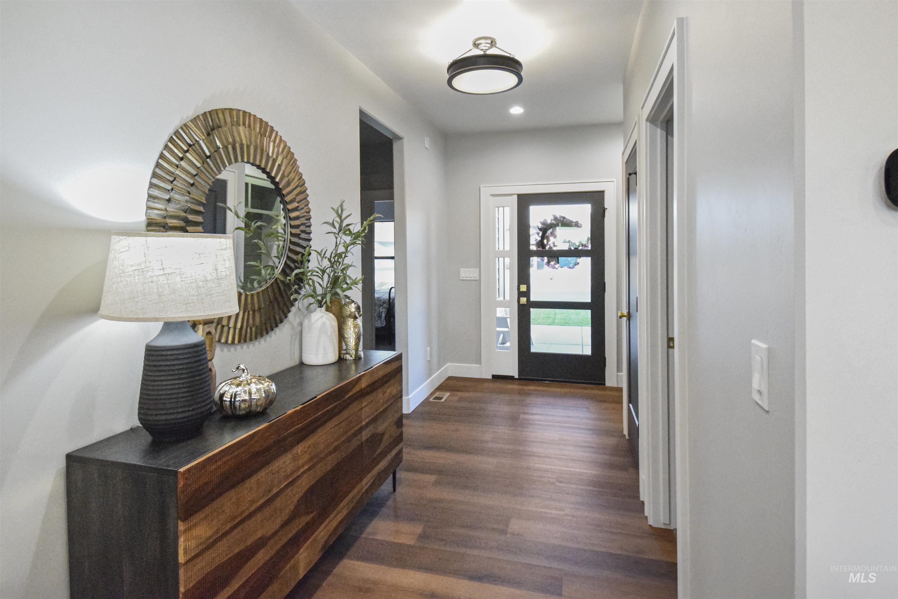 551 Clearsprings