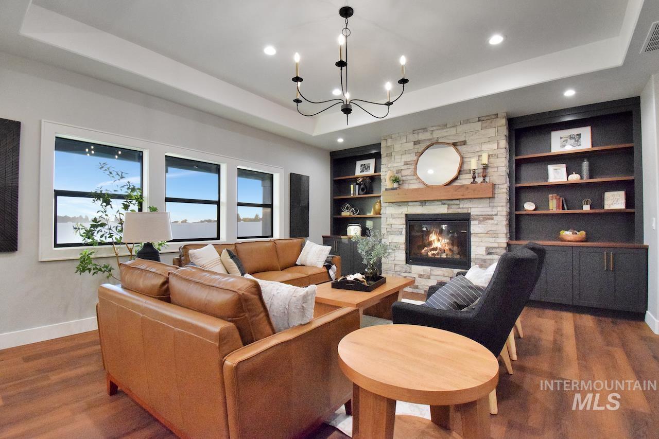 551 Clearsprings