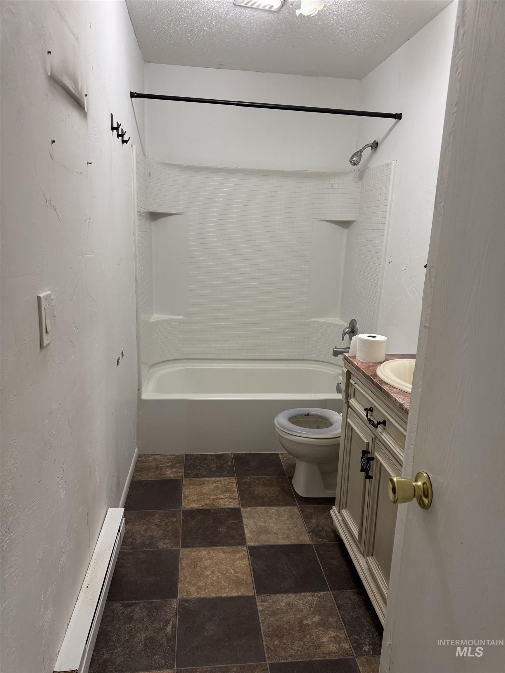 1850 18th Circle Dr.