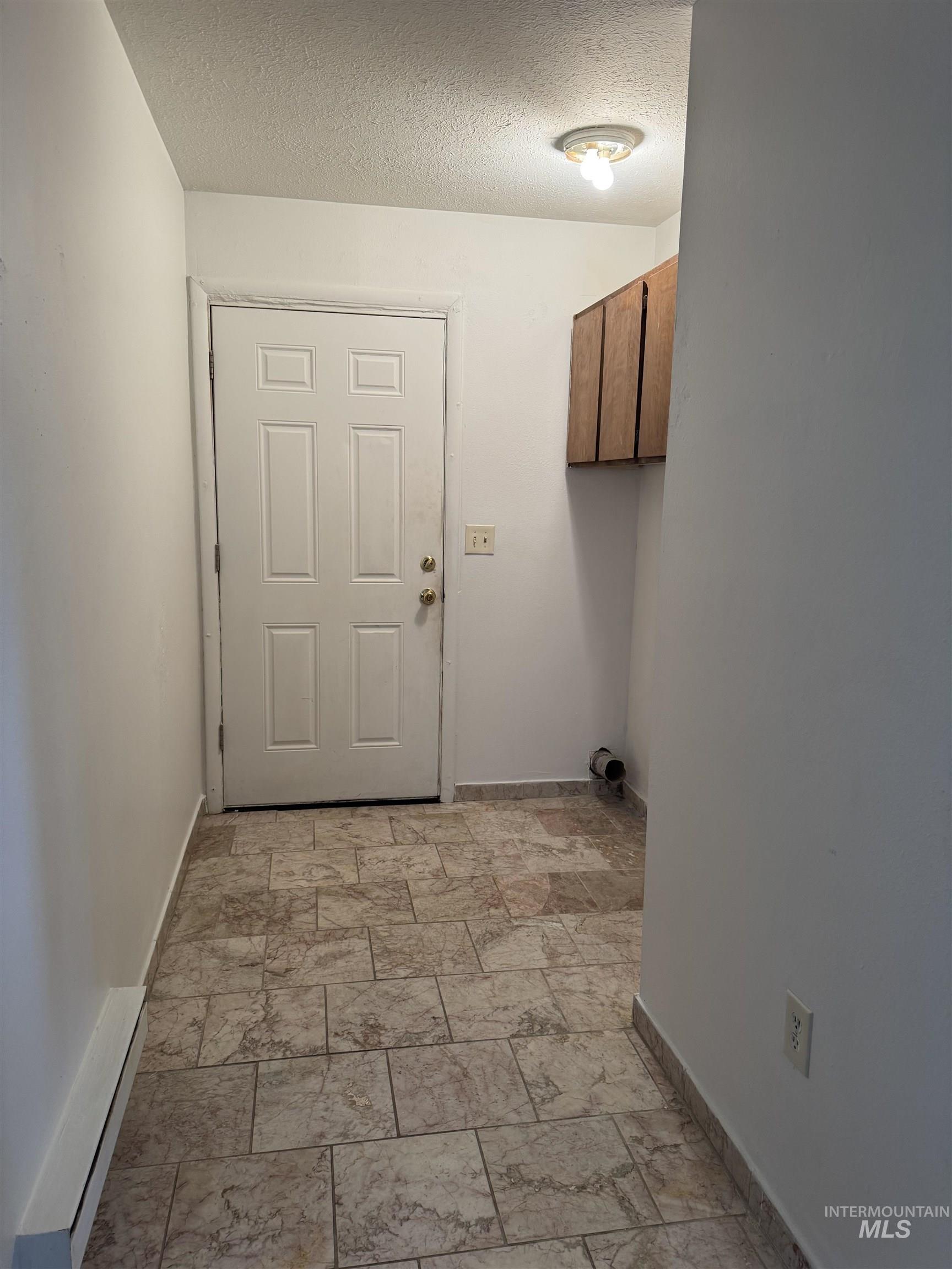 1850 18th Circle Dr.