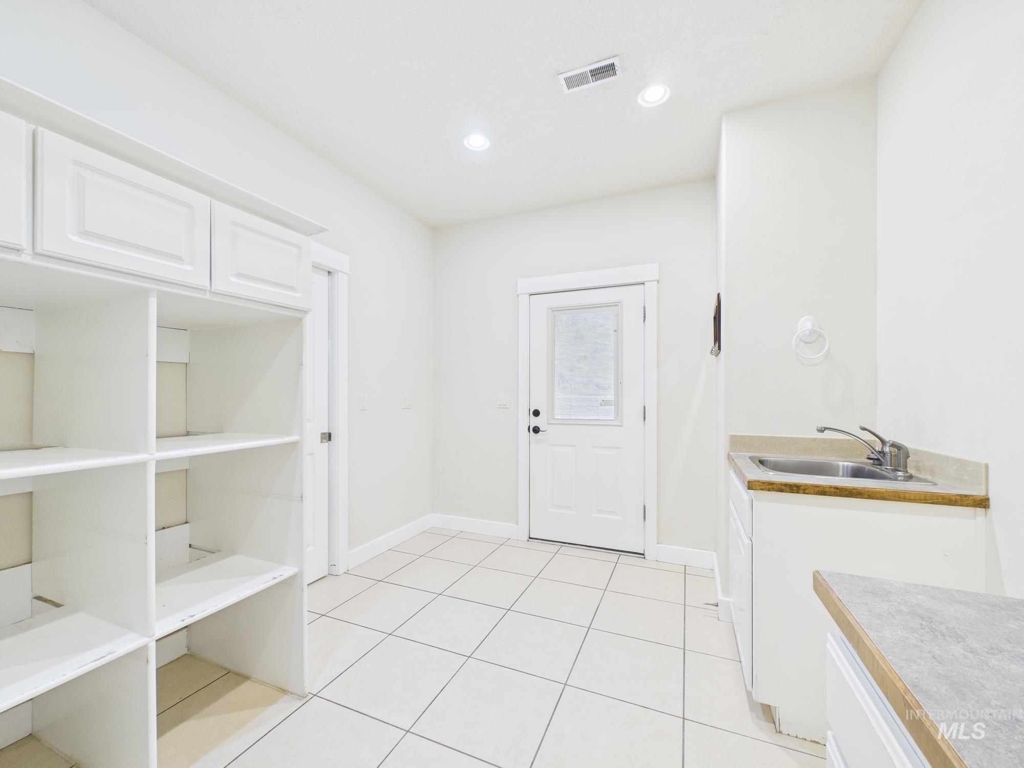 4615 Harvest Lane