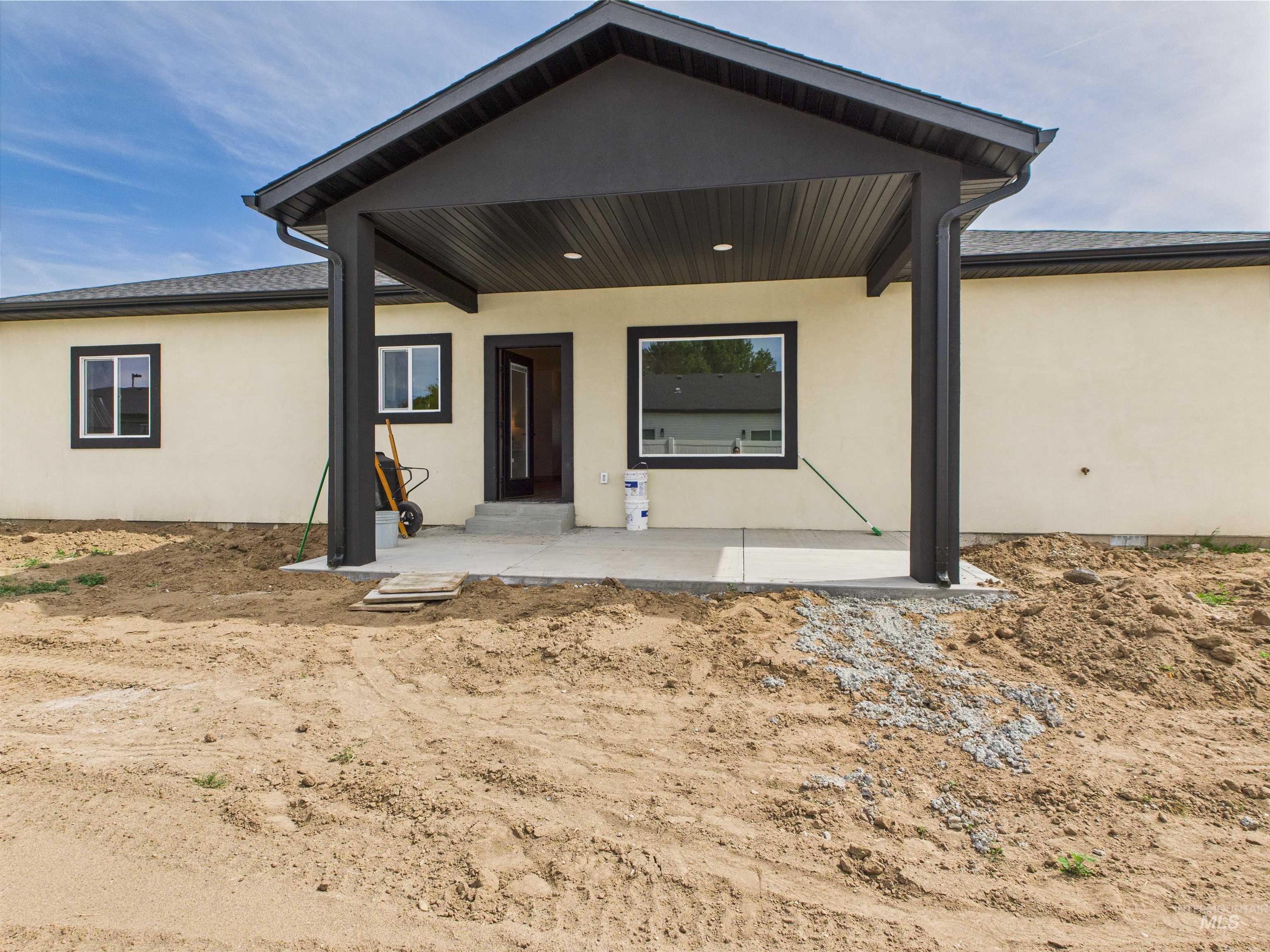 1214 Diamond Drive