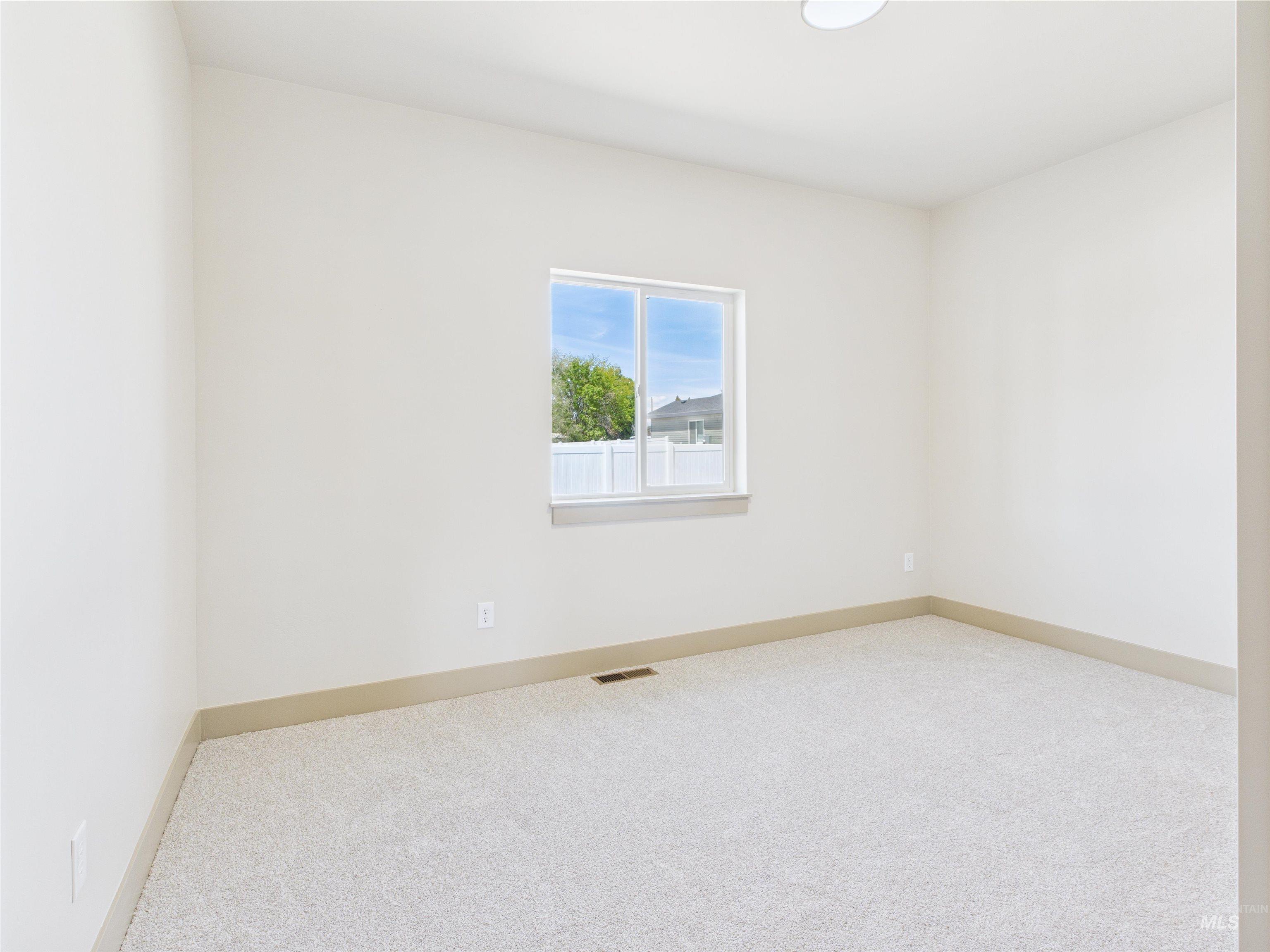 1214 Diamond Drive