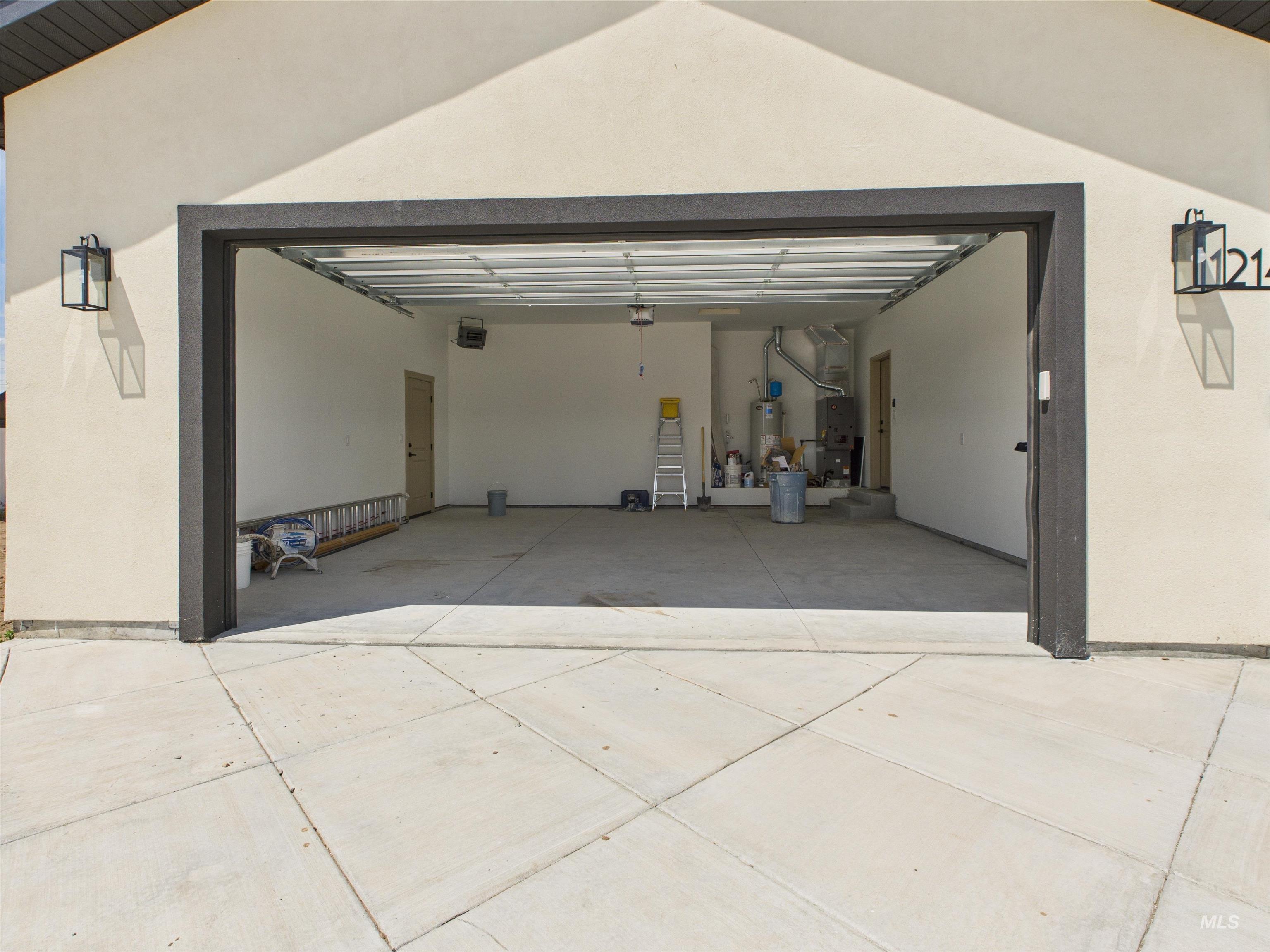 1214 Diamond Drive