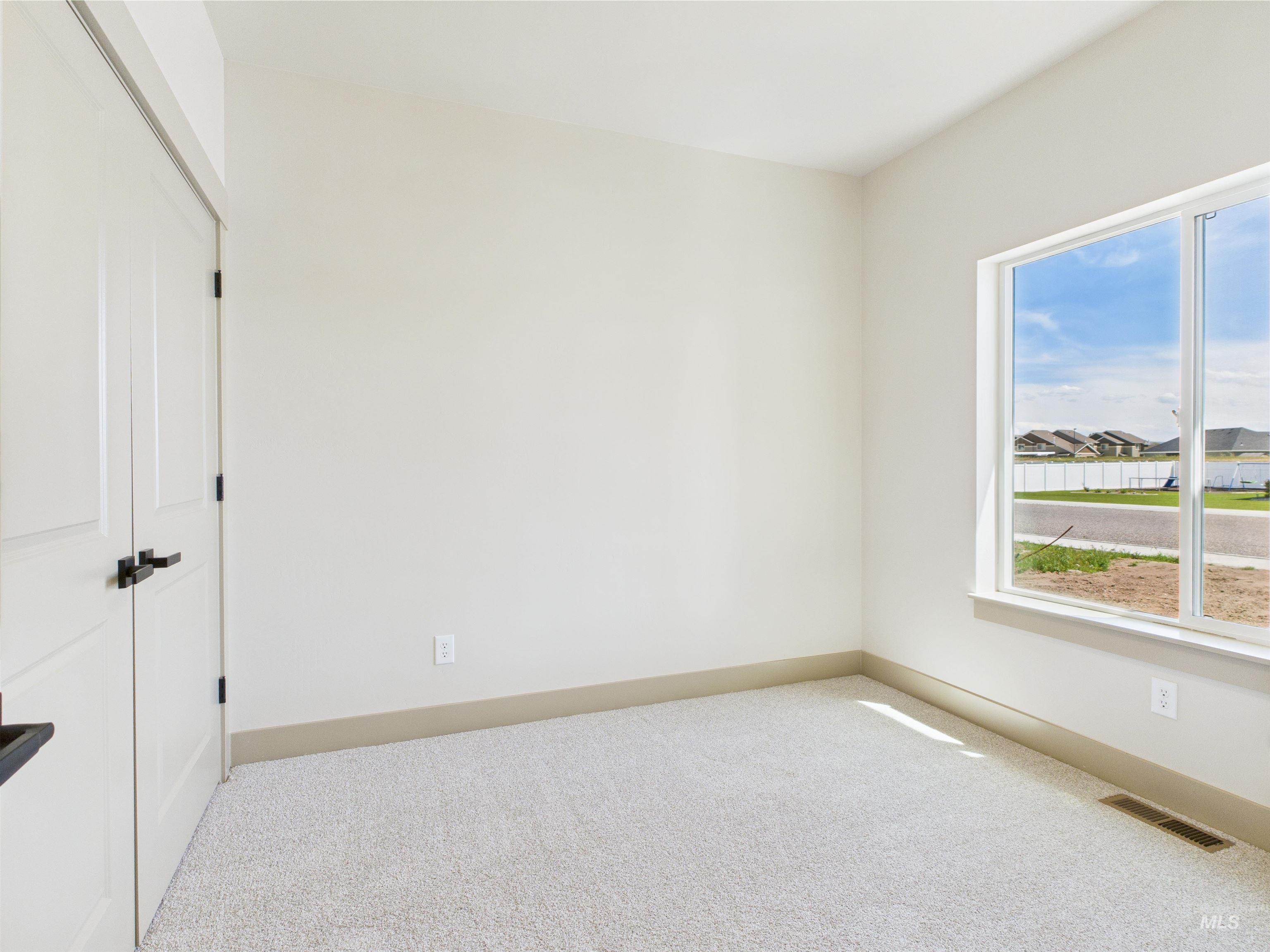 1214 Diamond Drive