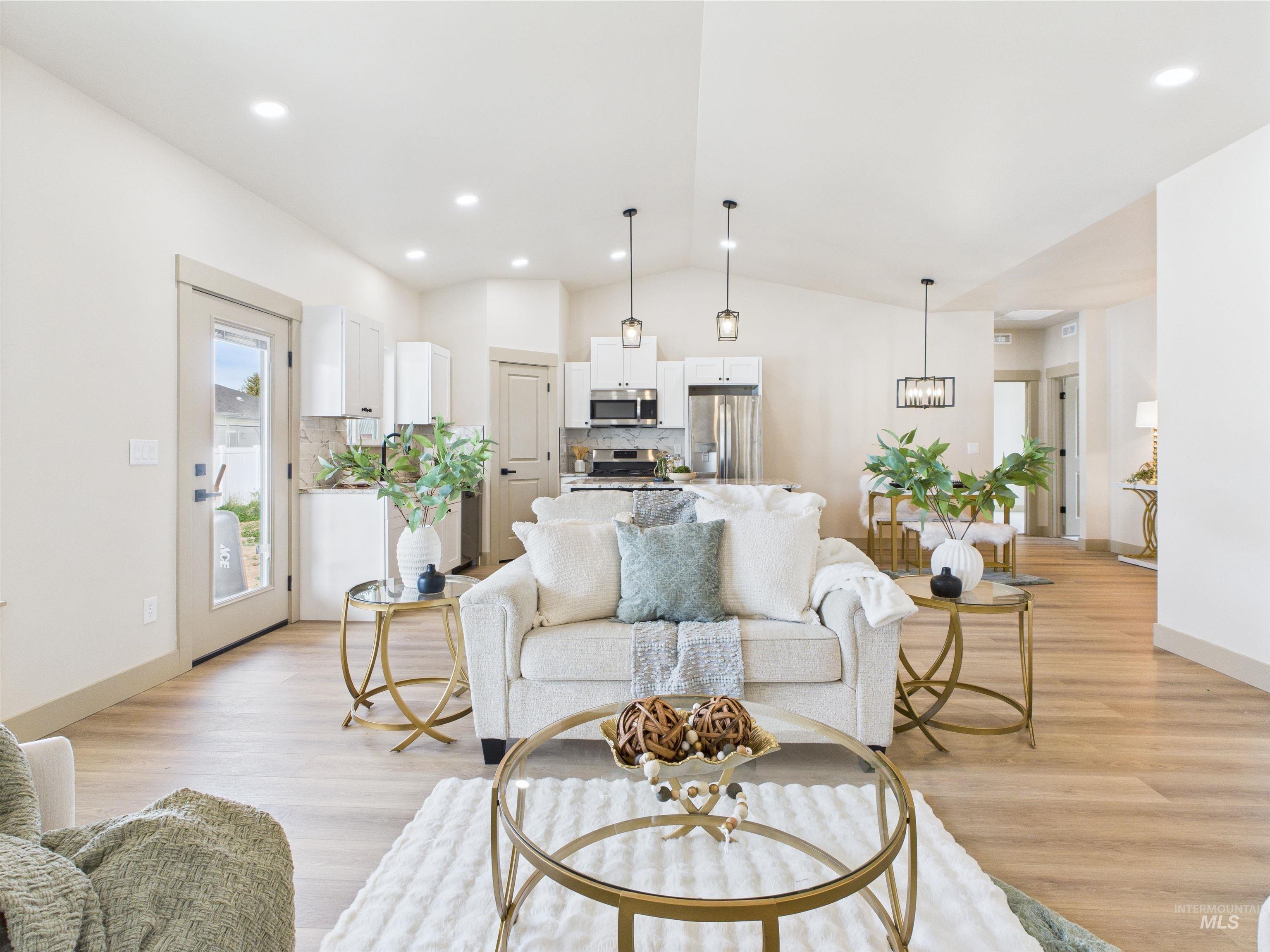 1214 Diamond Drive