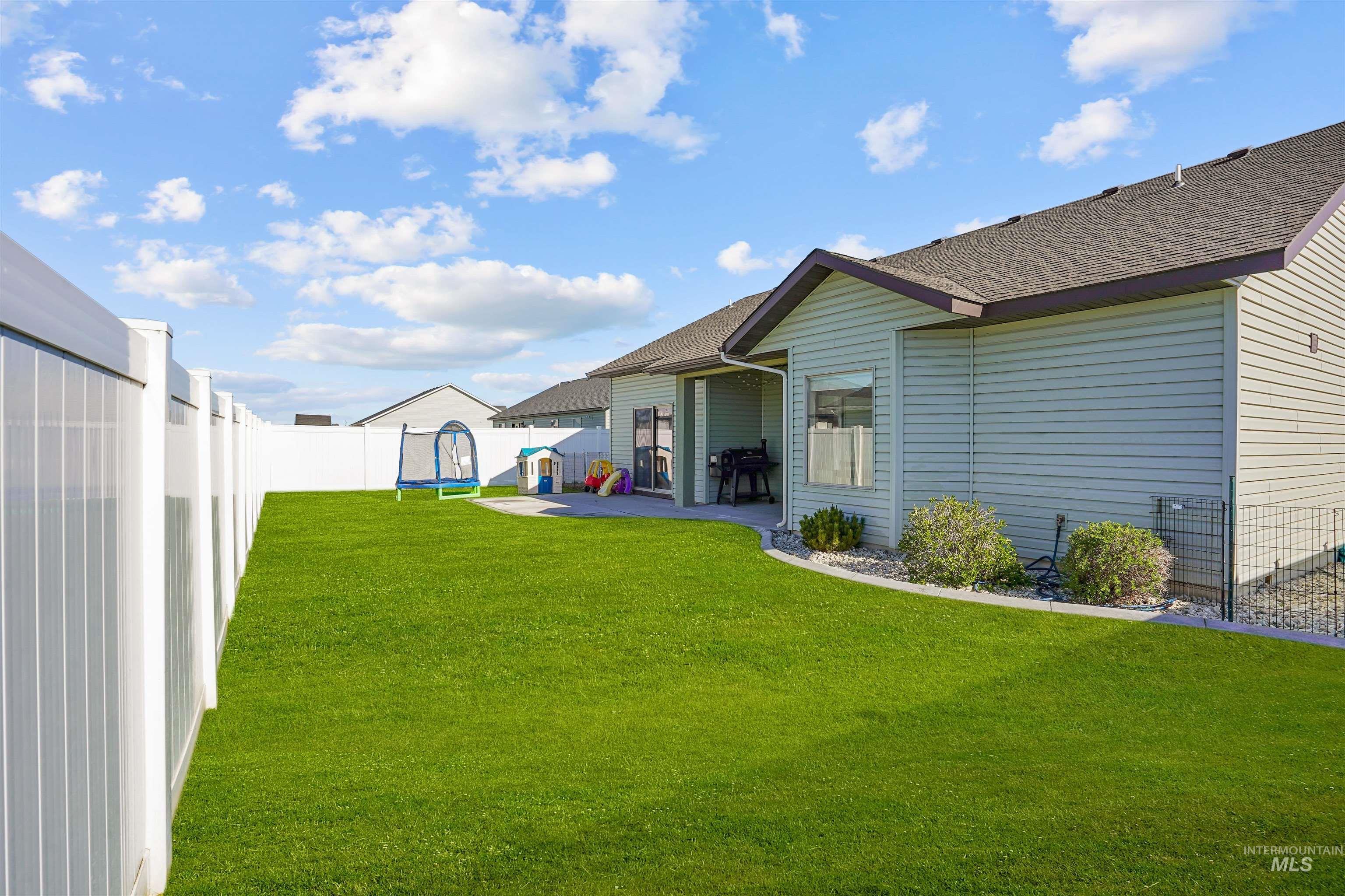 2344 Yellowstone Trail