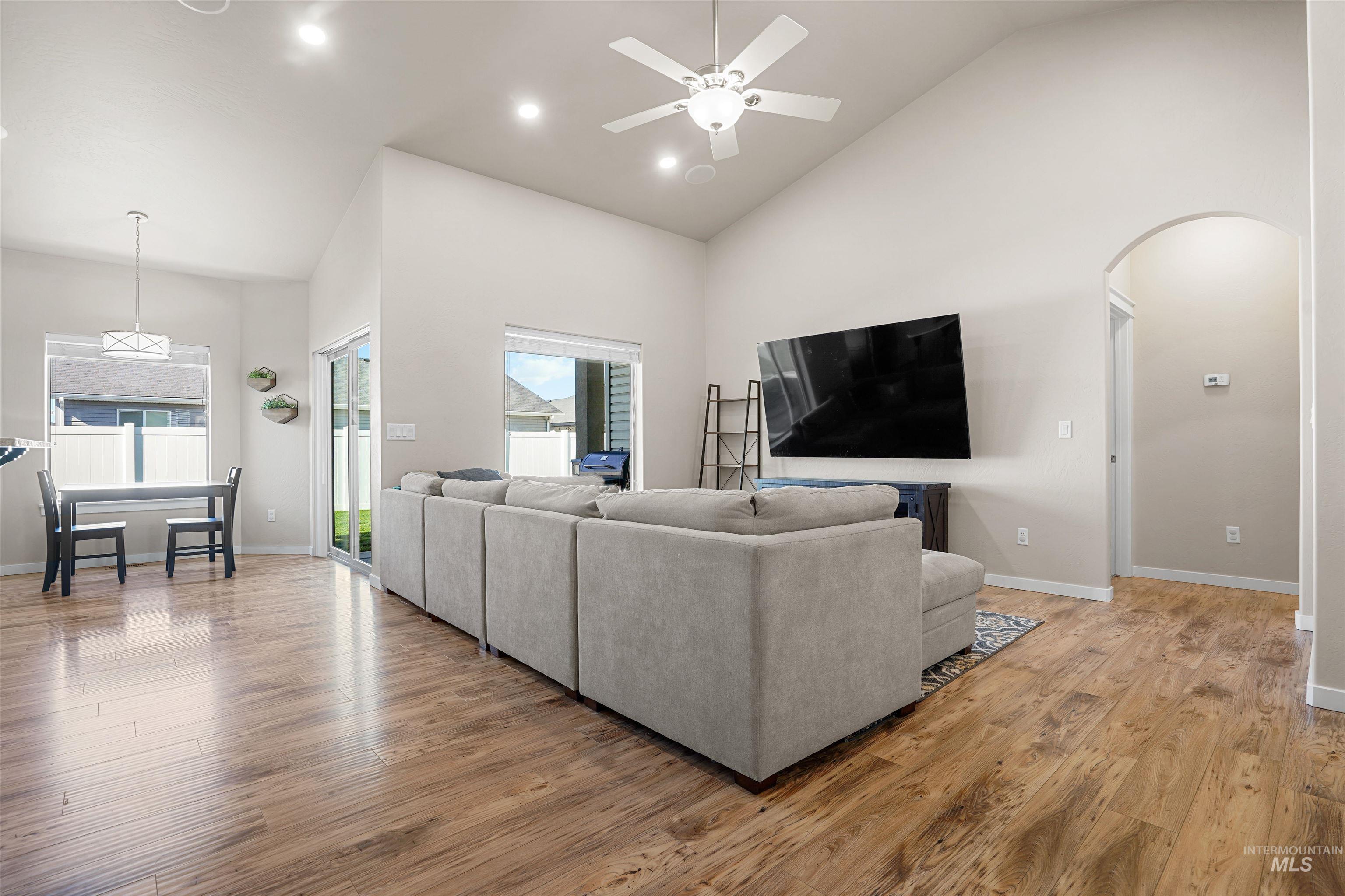 2344 Yellowstone Trail