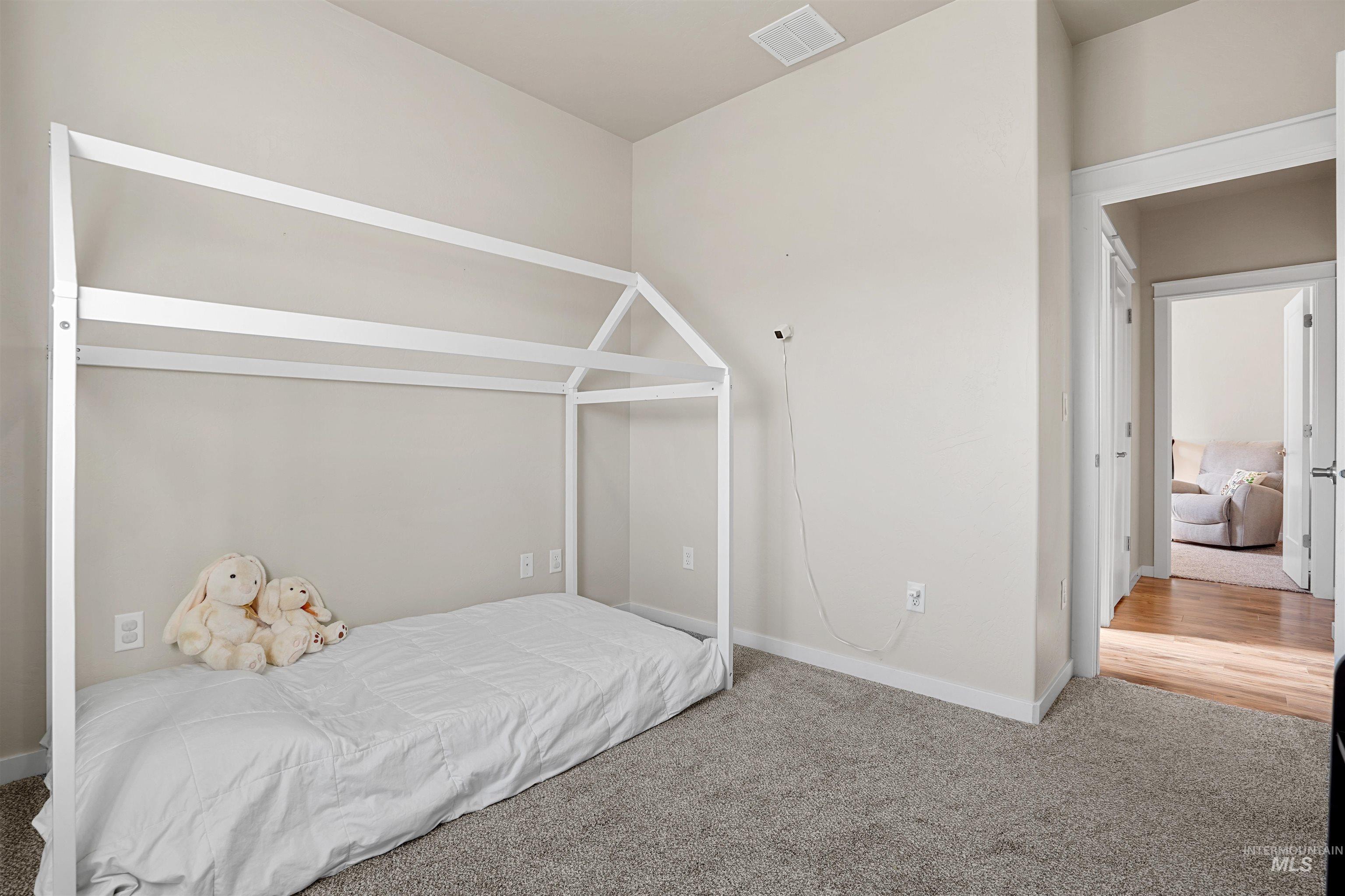 2344 Yellowstone Trail