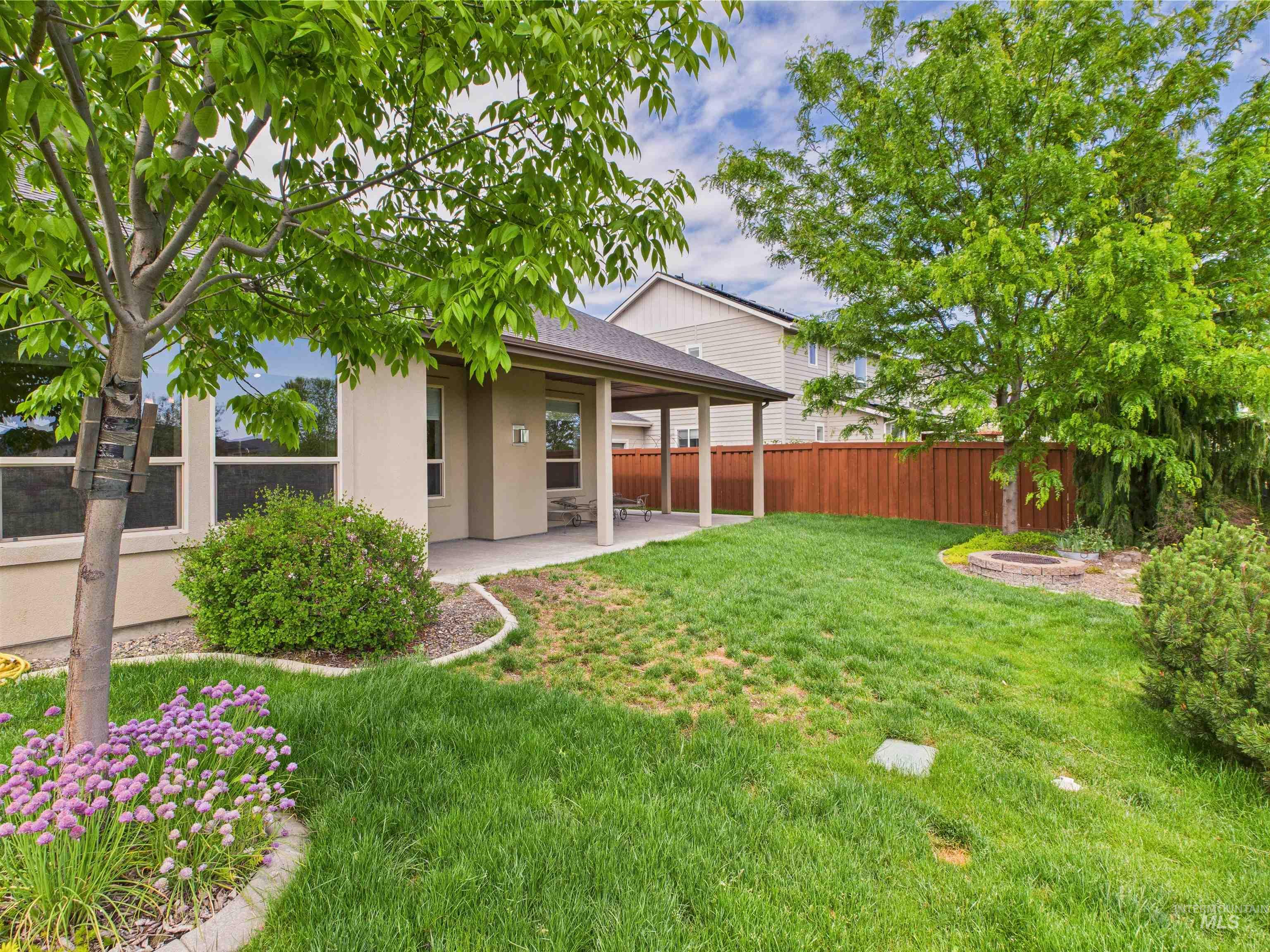 9389 W Wildbranch