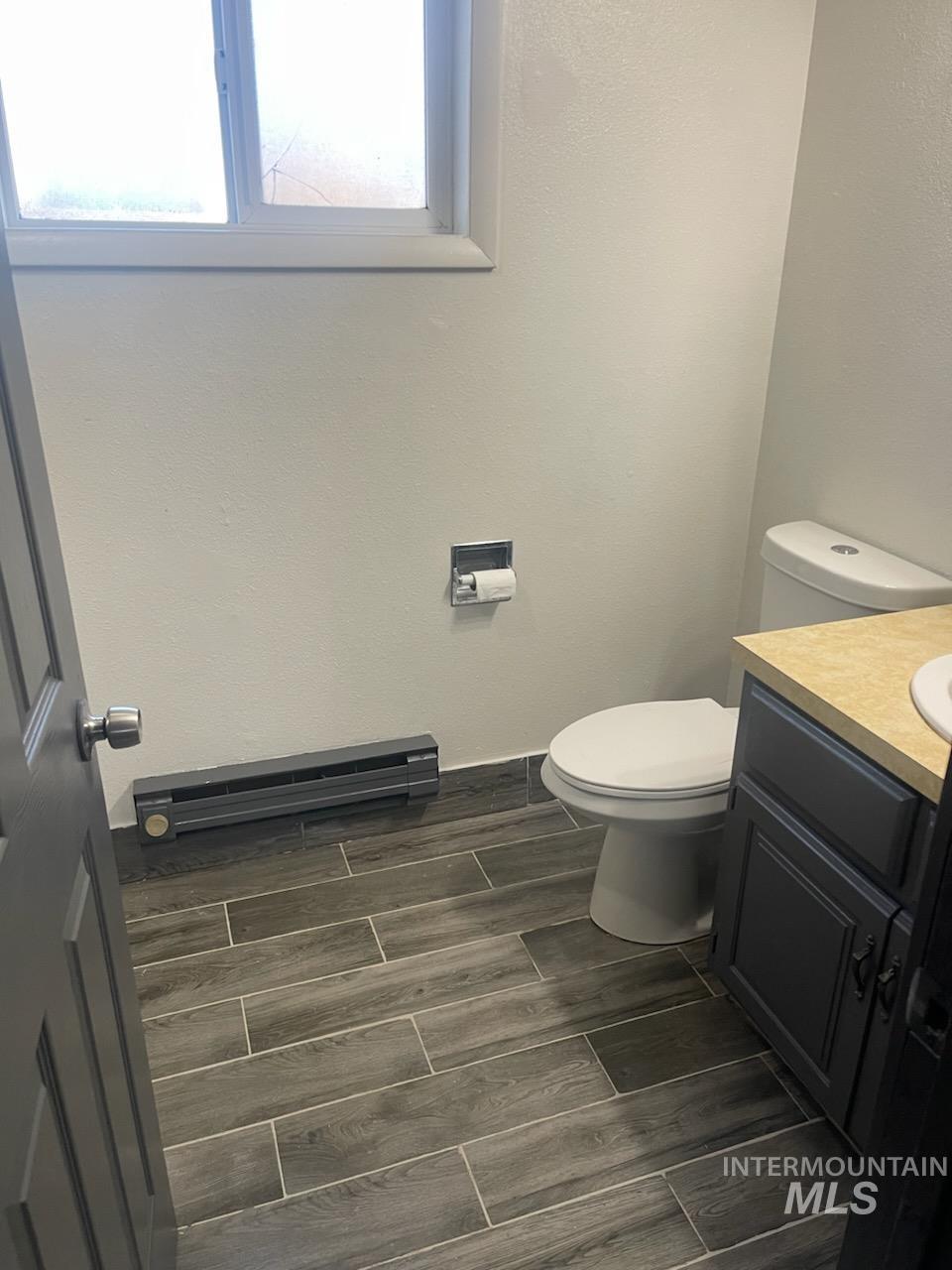 273 N Meridian